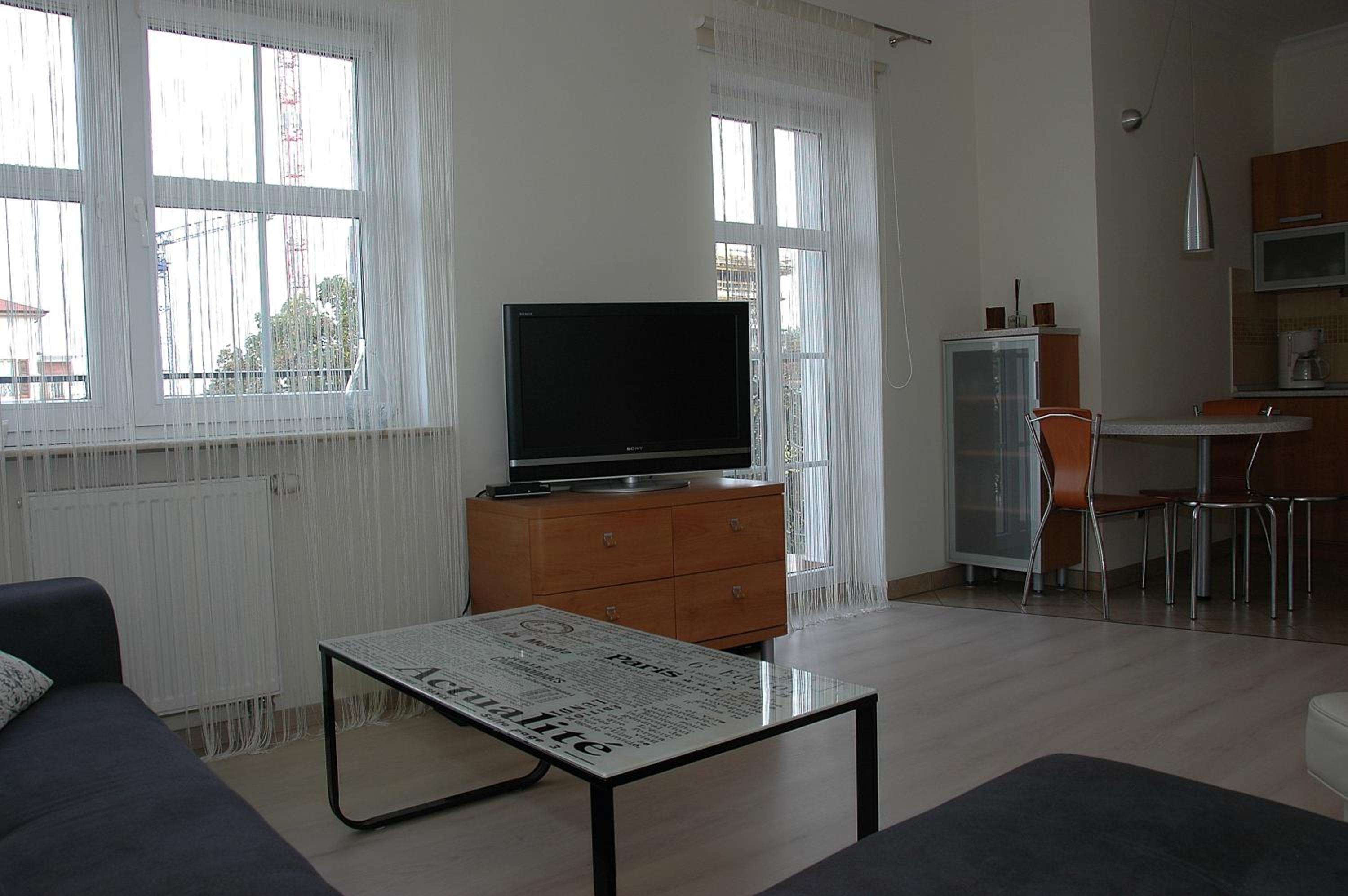 One-Bedroom Apartment photo 1