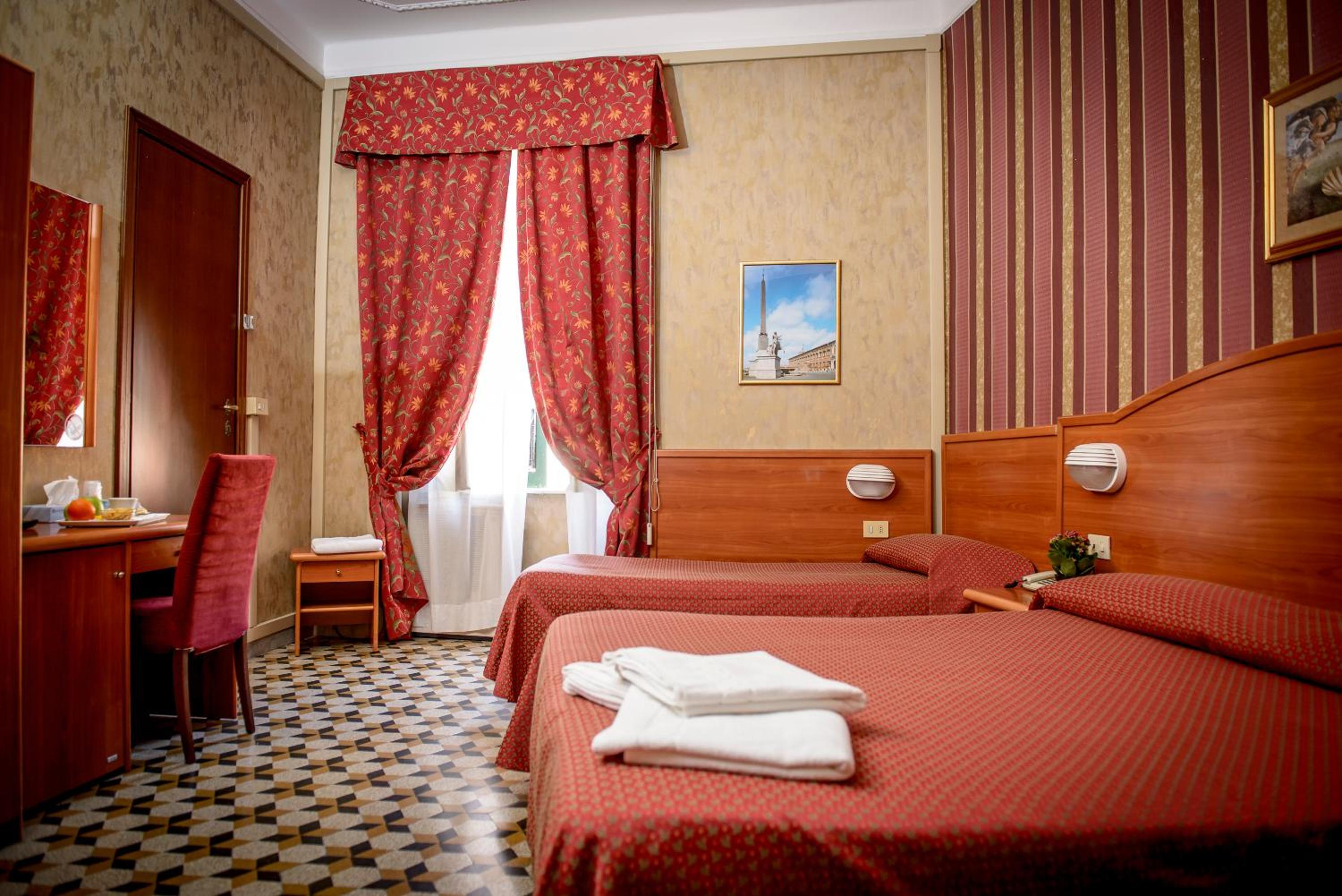 Triple Room photo 3