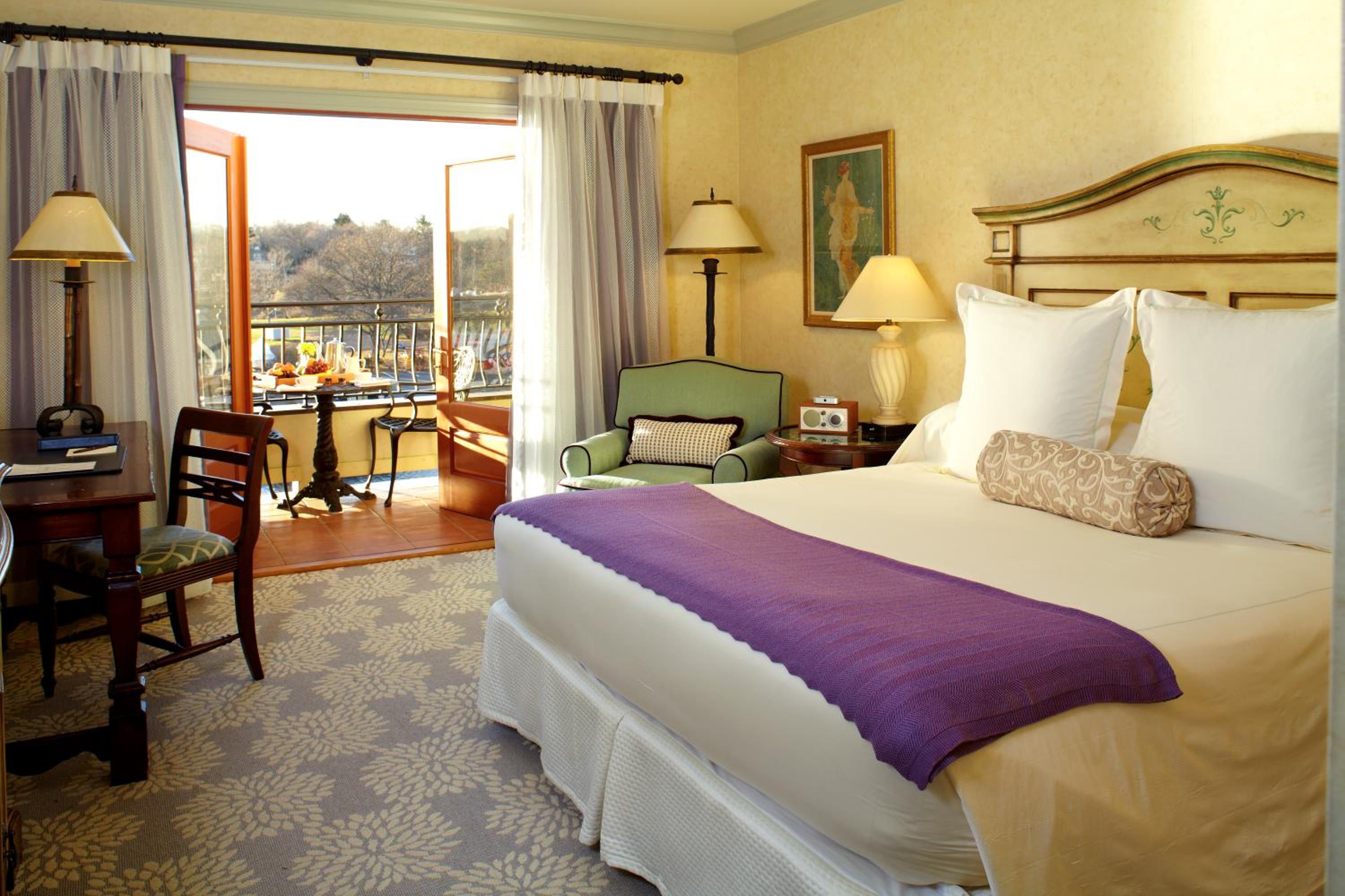 Queen Room with Balcony