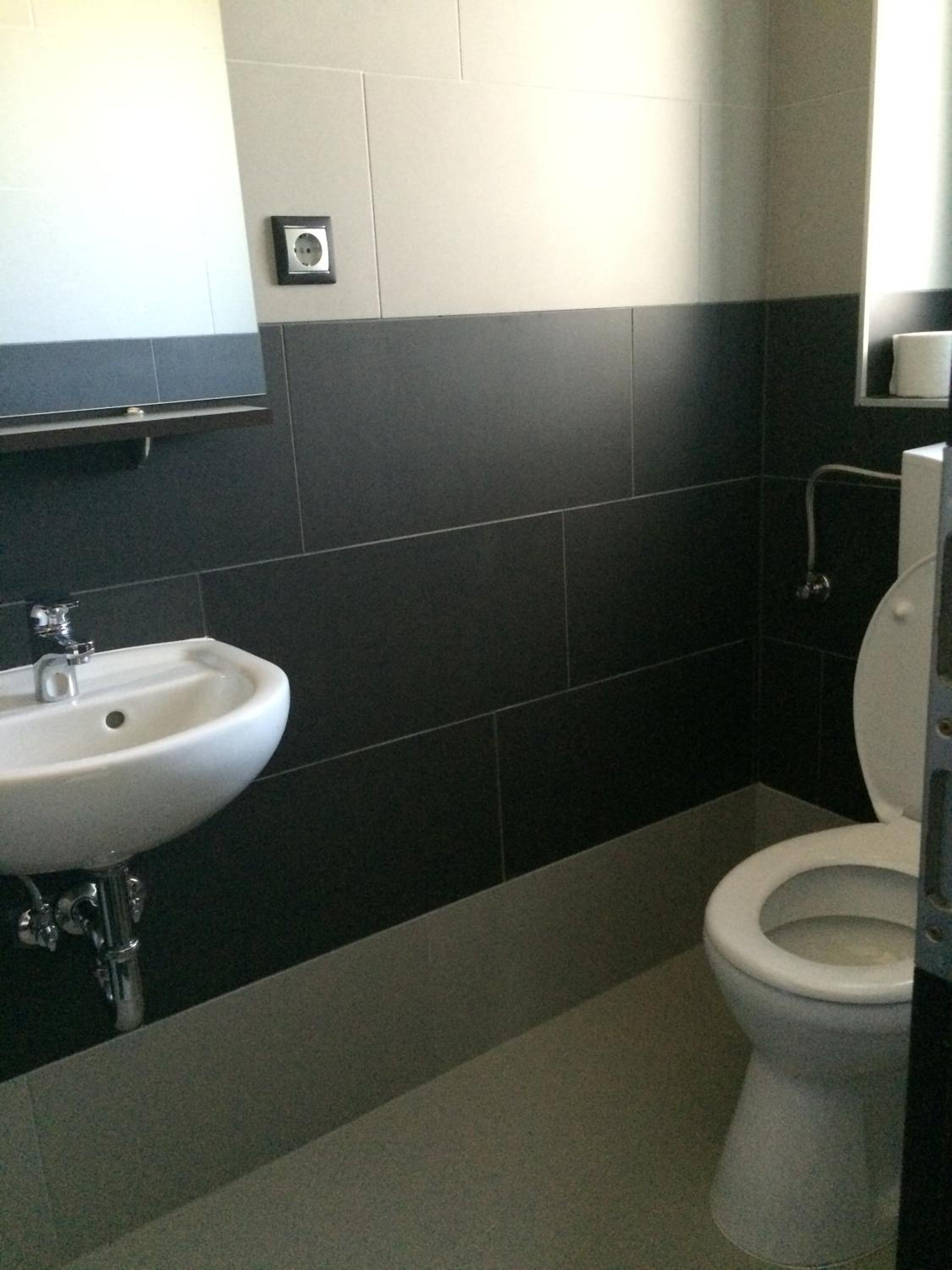 Double Room with Private Bathroom - Photo 3
