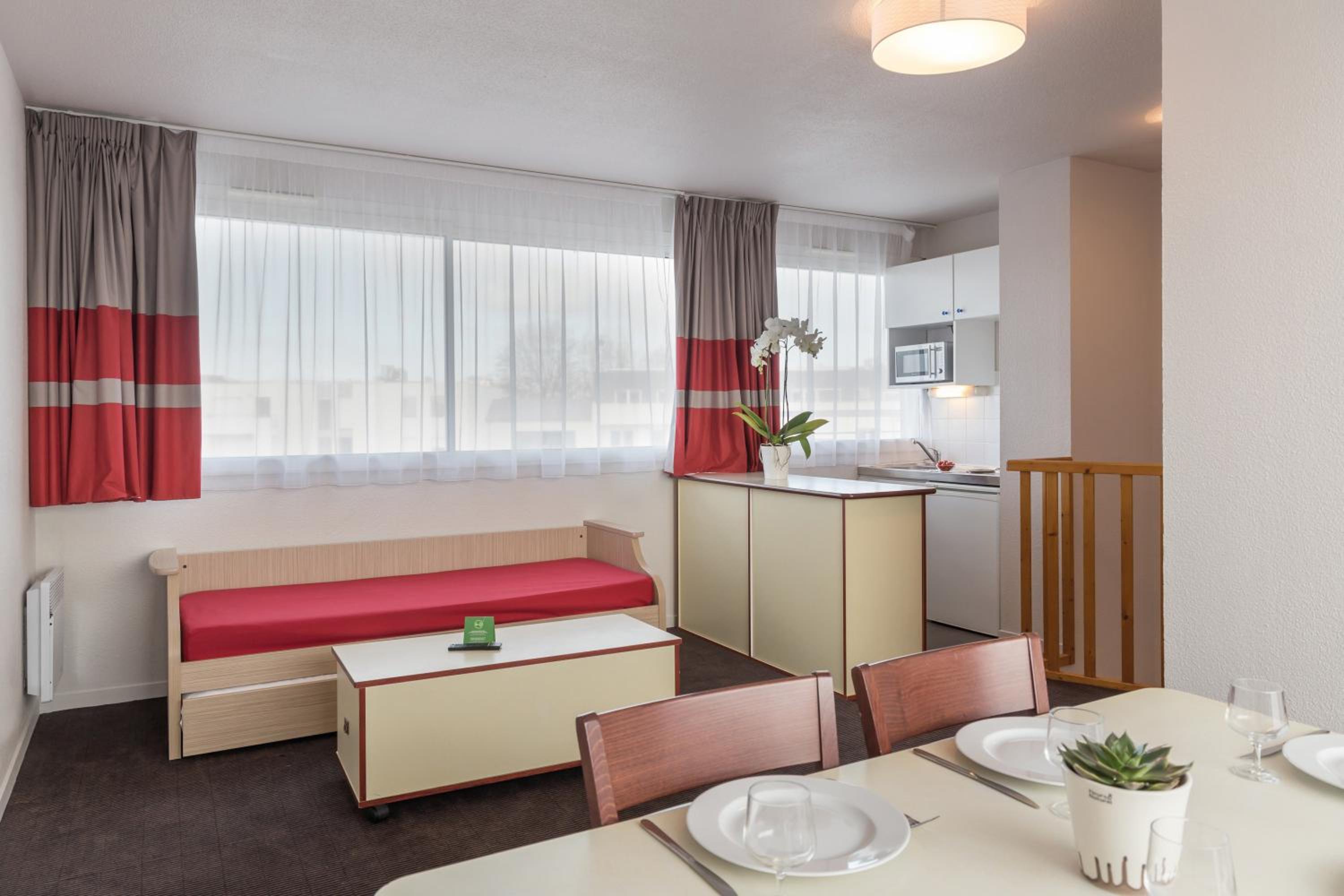 Duplex Family Apartment (6 Adults)