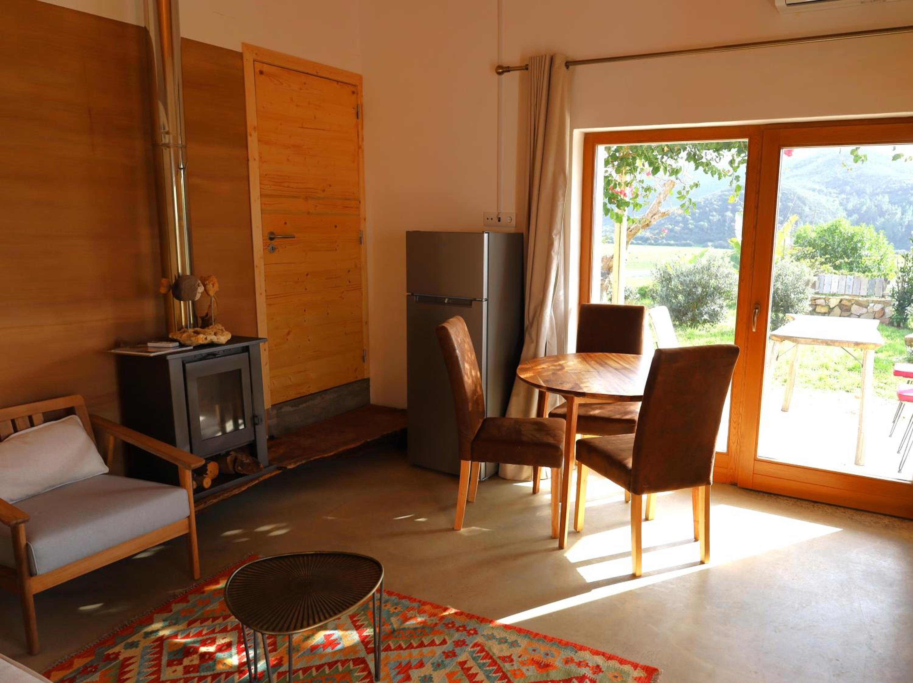 One-Bedroom Apartment with Pool View photo 1