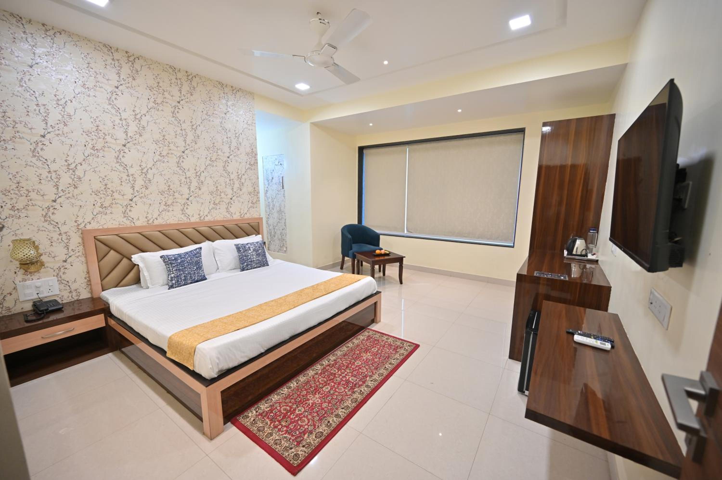 Deluxe Double Room - Photo 3