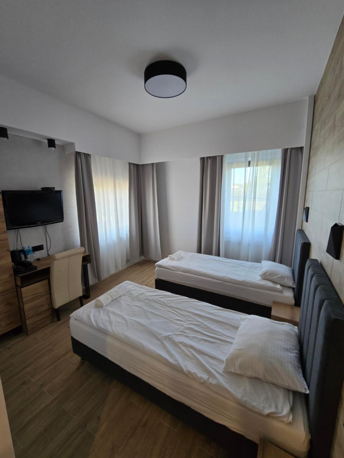 Deluxe Double Room photo 2