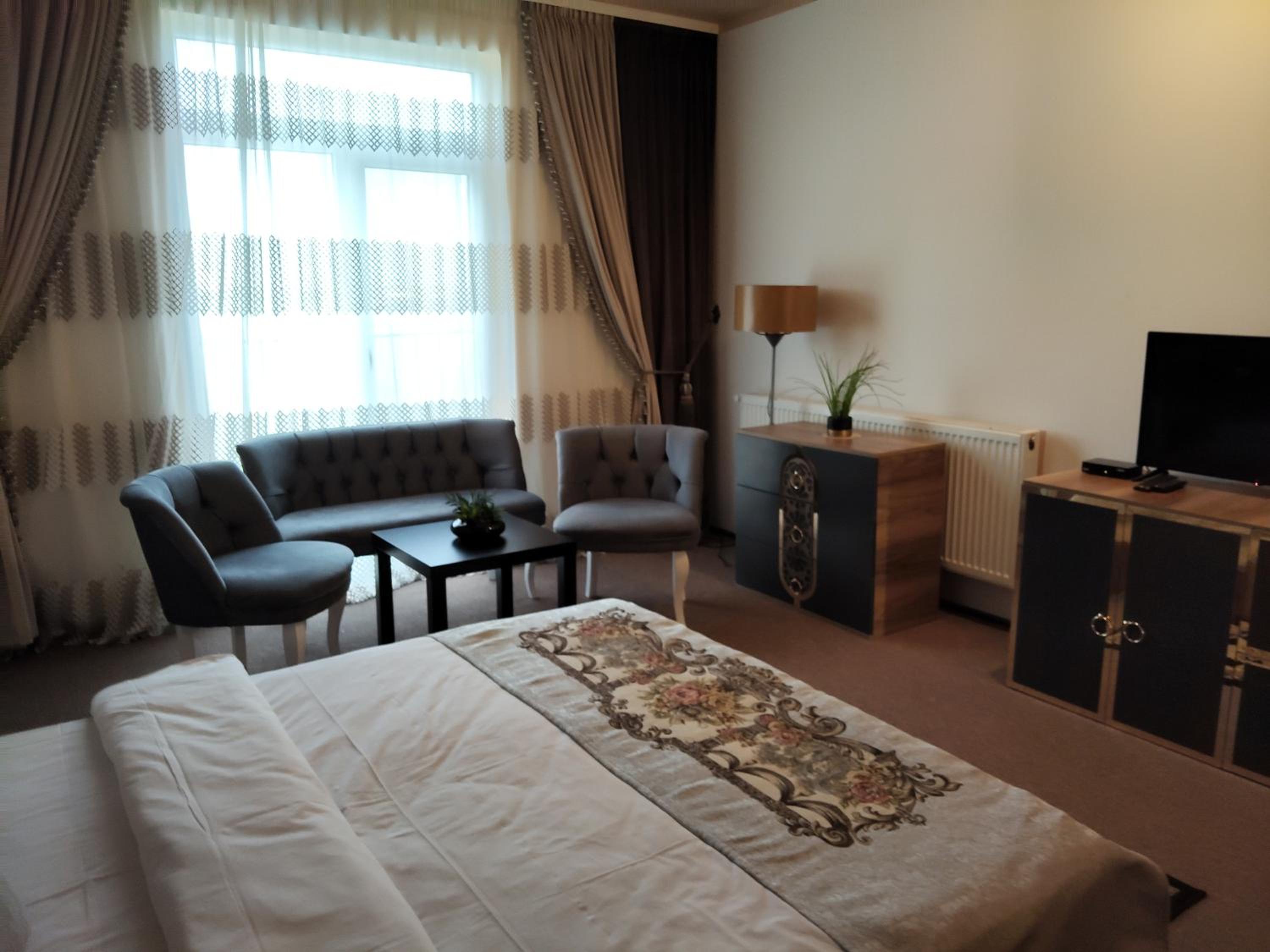 Deluxe Double Room photo 3