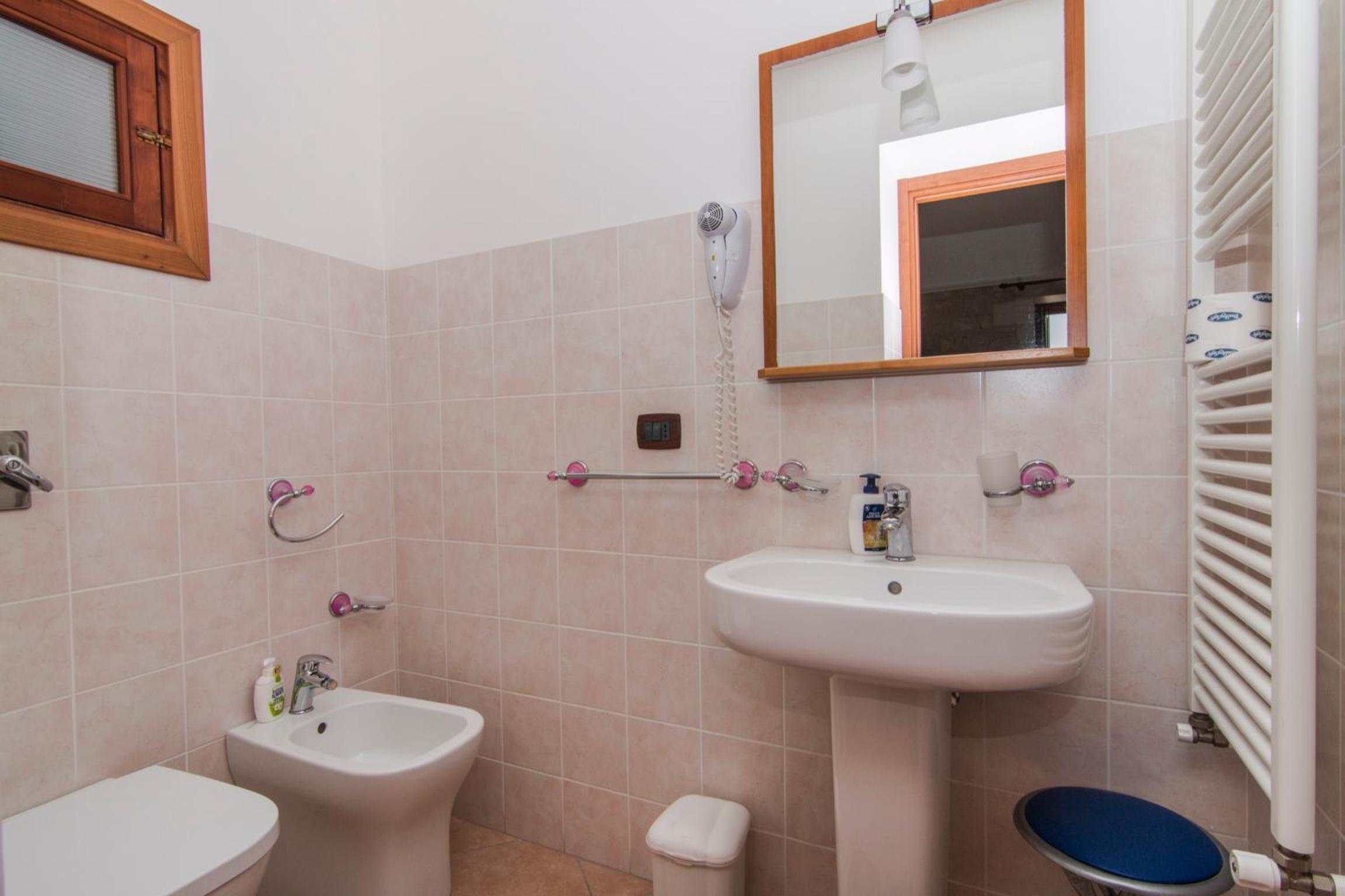 Double or Twin Room photo 3