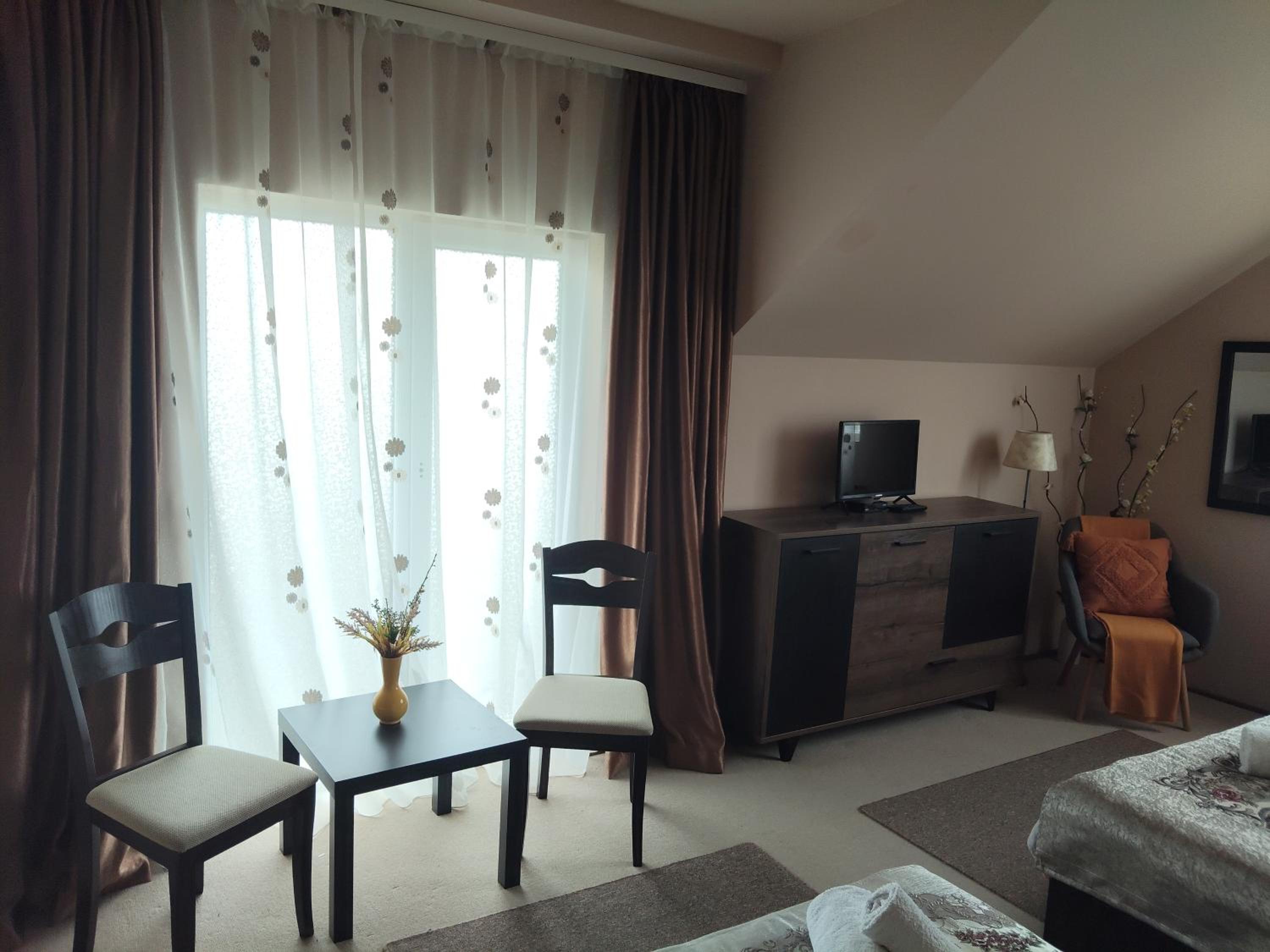 Standard Double Room photo 3