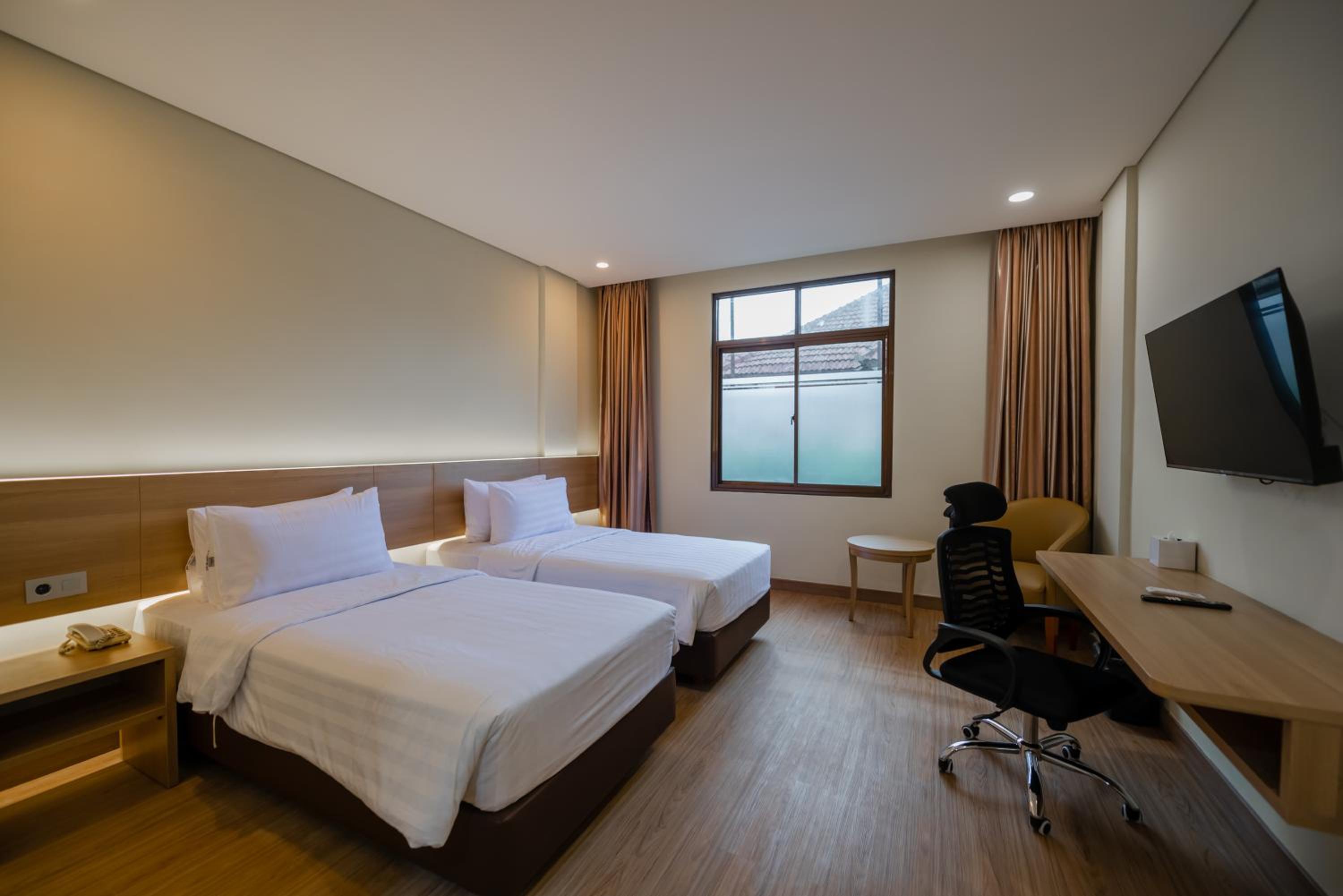 Deluxe Twin Room photo 2