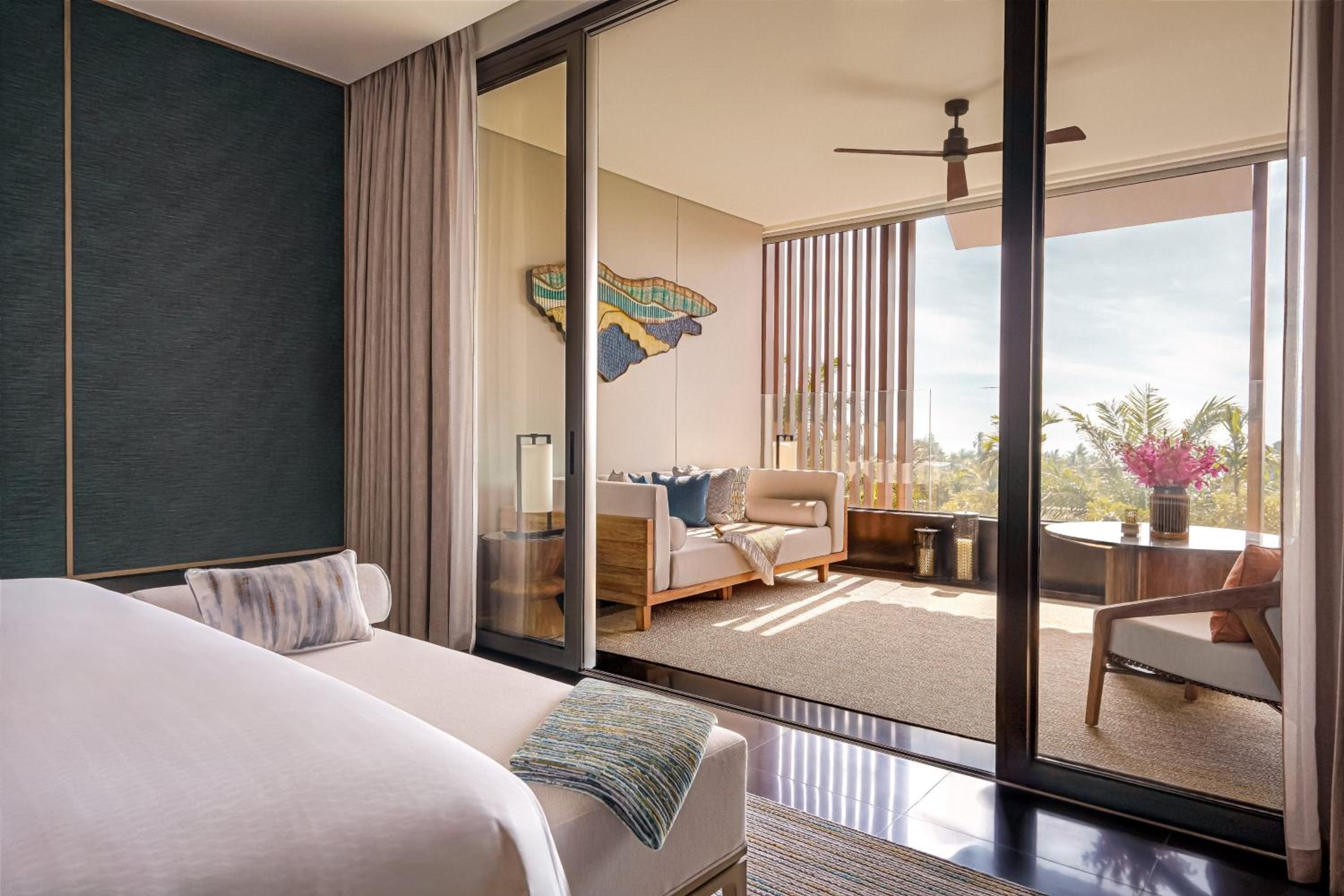 Suite with Resort View - Photo 4