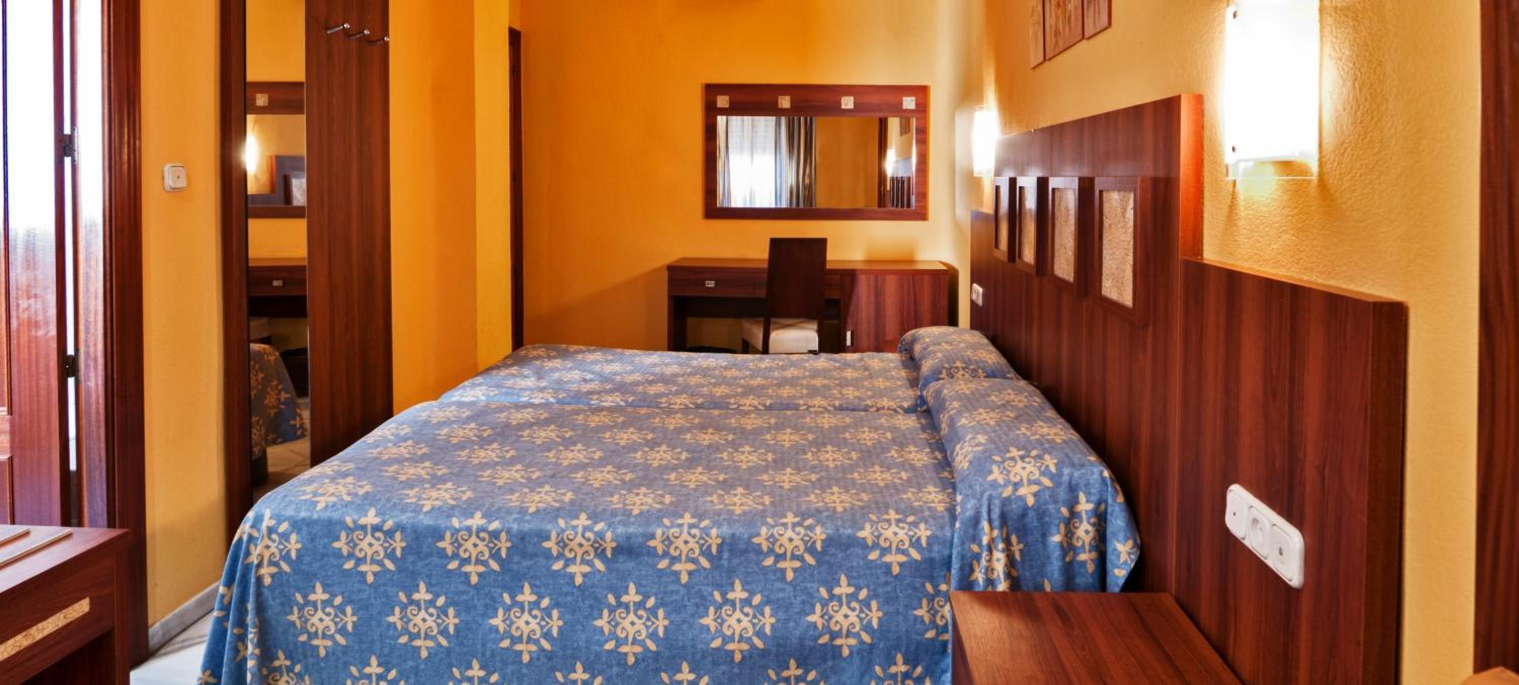 Habitación Doble o con Dos Camas