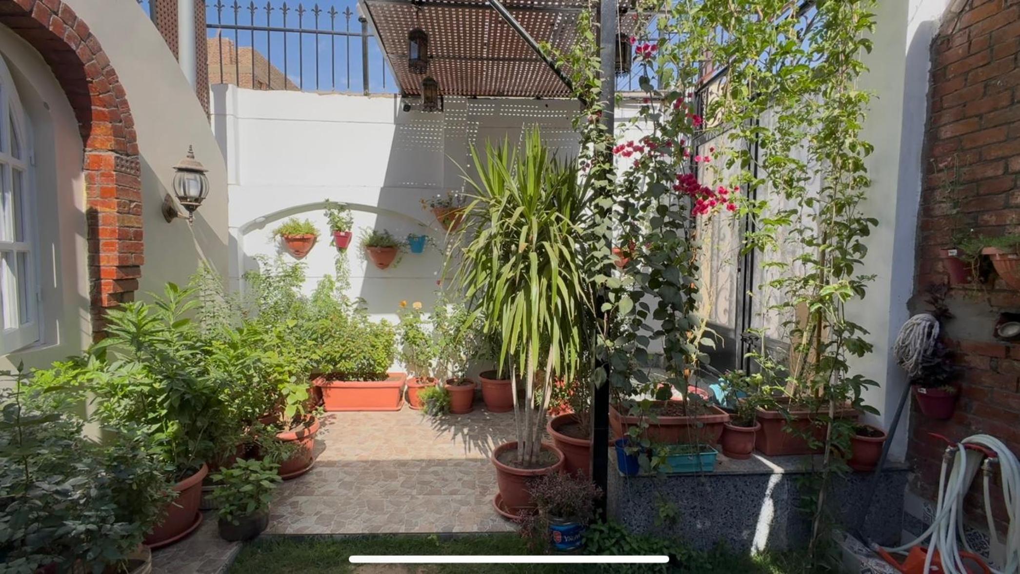 Villa photo 2