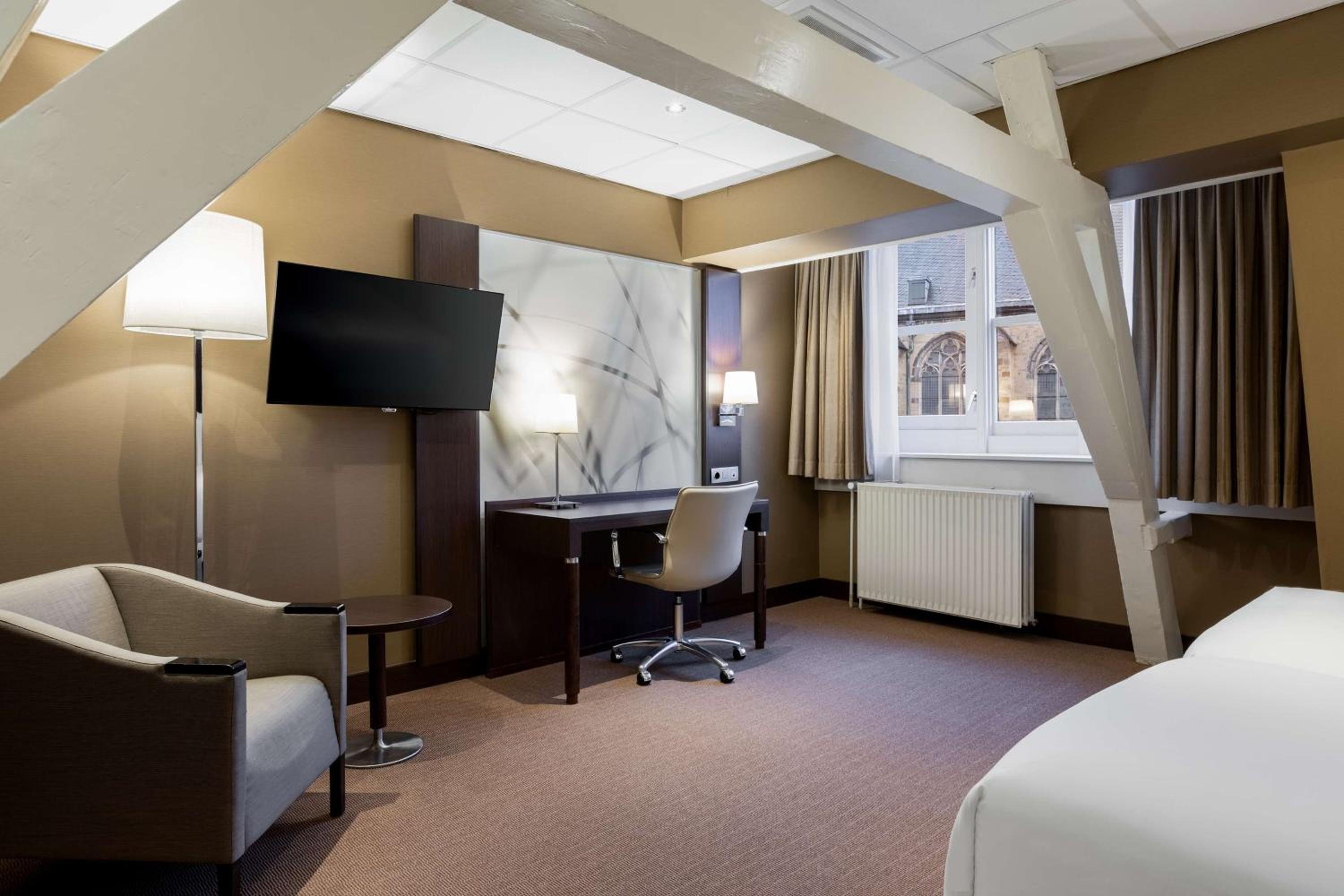 Junior Suite - Photo 1