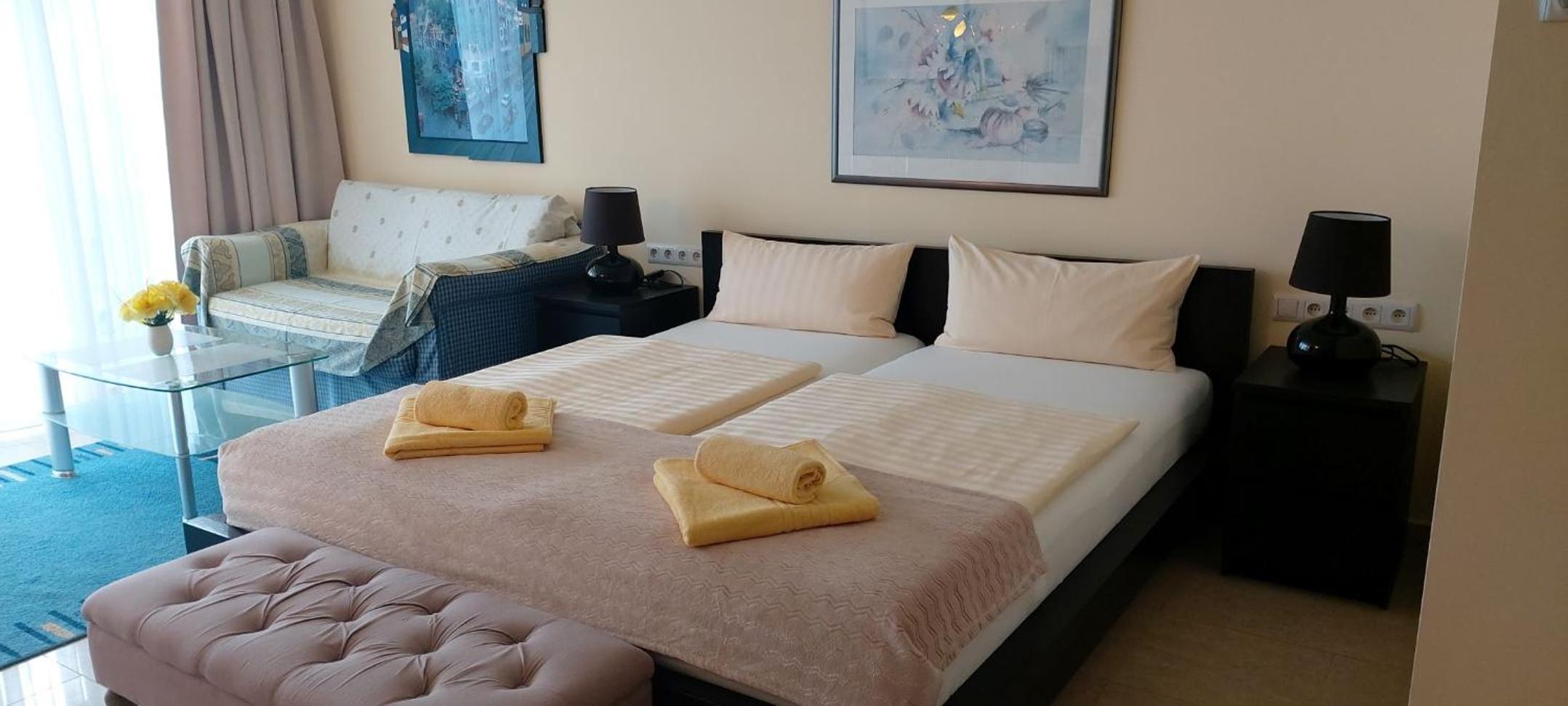 Double Room with Lake View photo 3