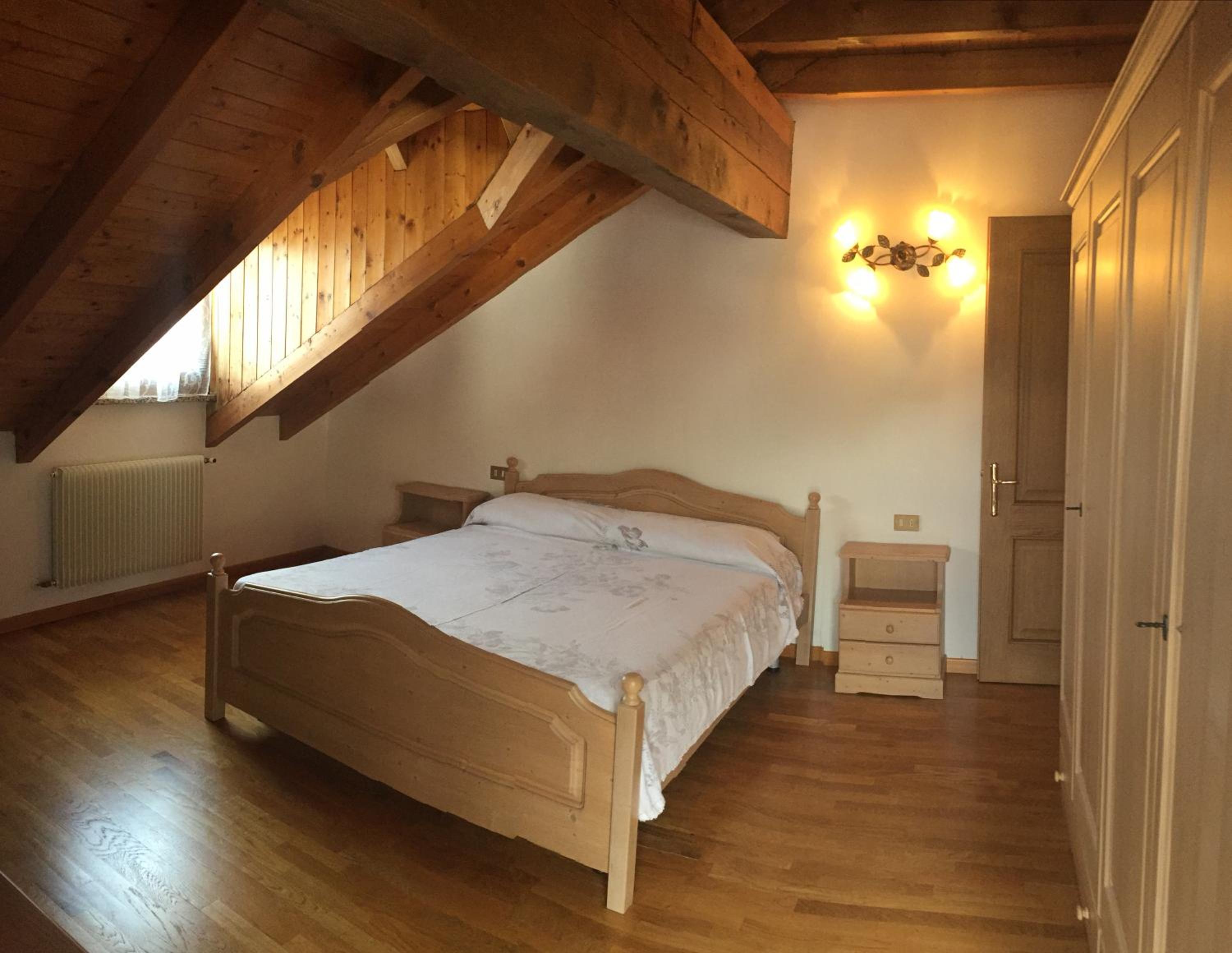 Maisonette photo 1