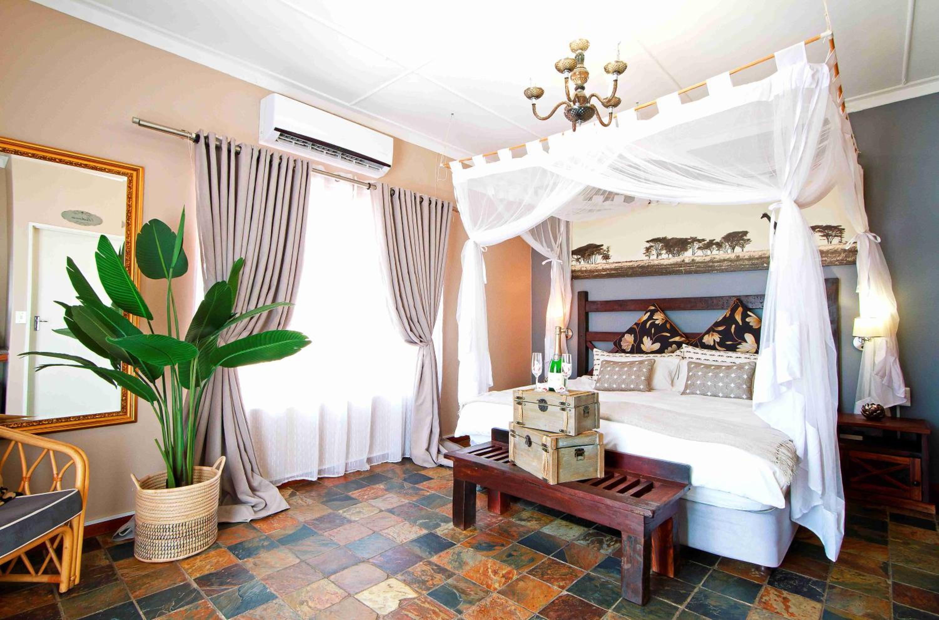 Double Room with Pool View photo 2