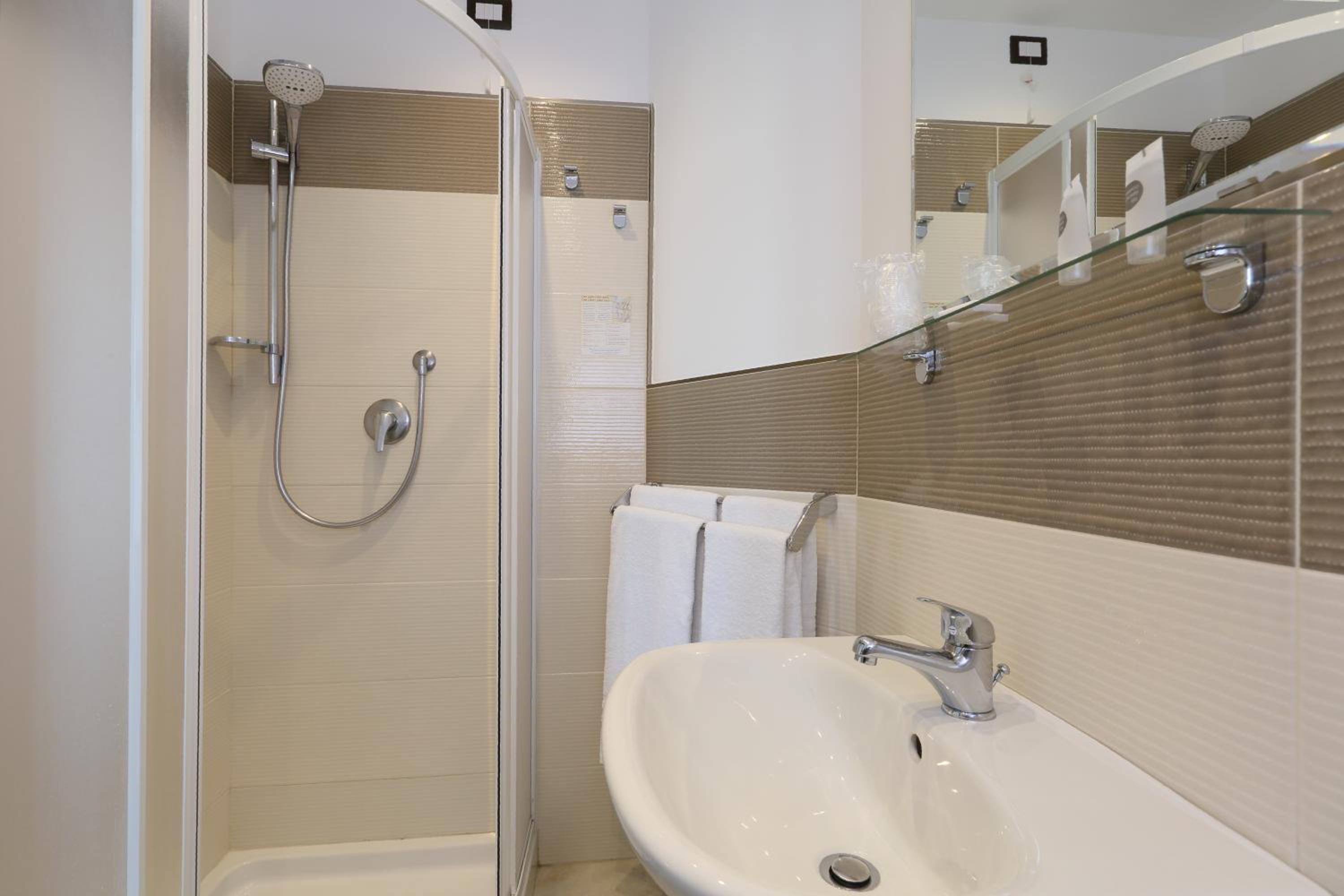 Small Superior Double Room with balcony and sea view photo 2