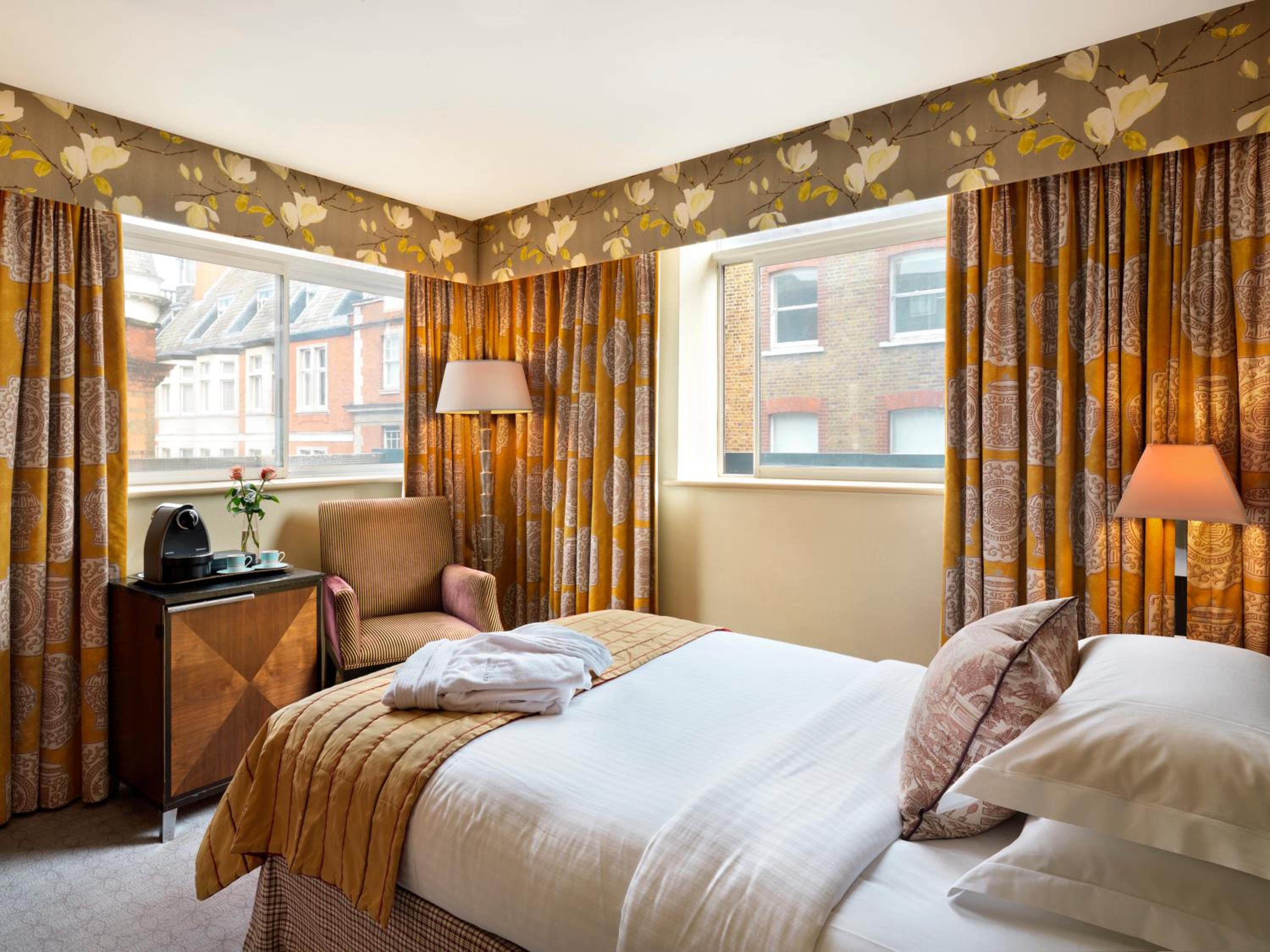 Deluxe Single Room