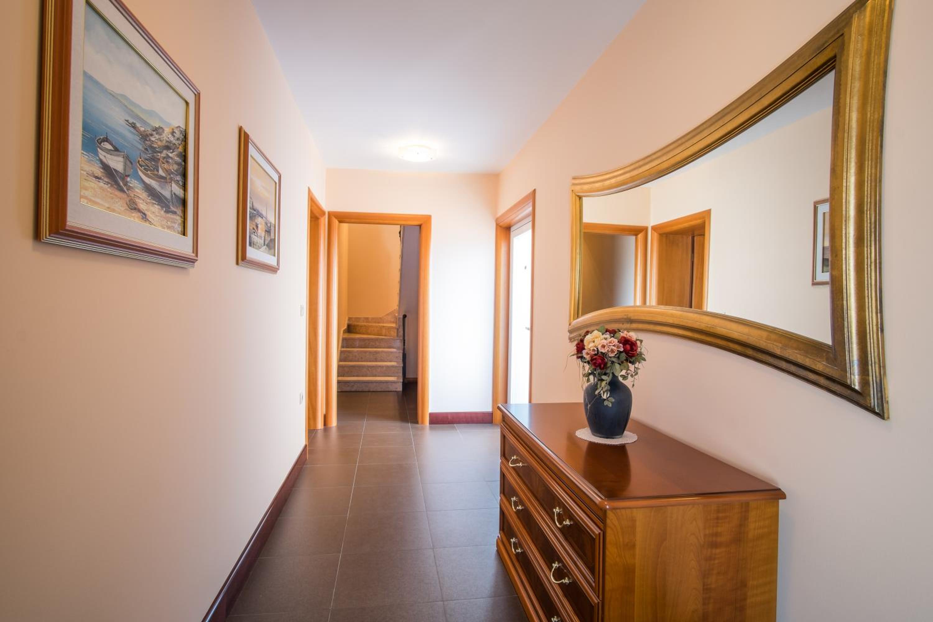One-Bedroom Apartment with Garden View