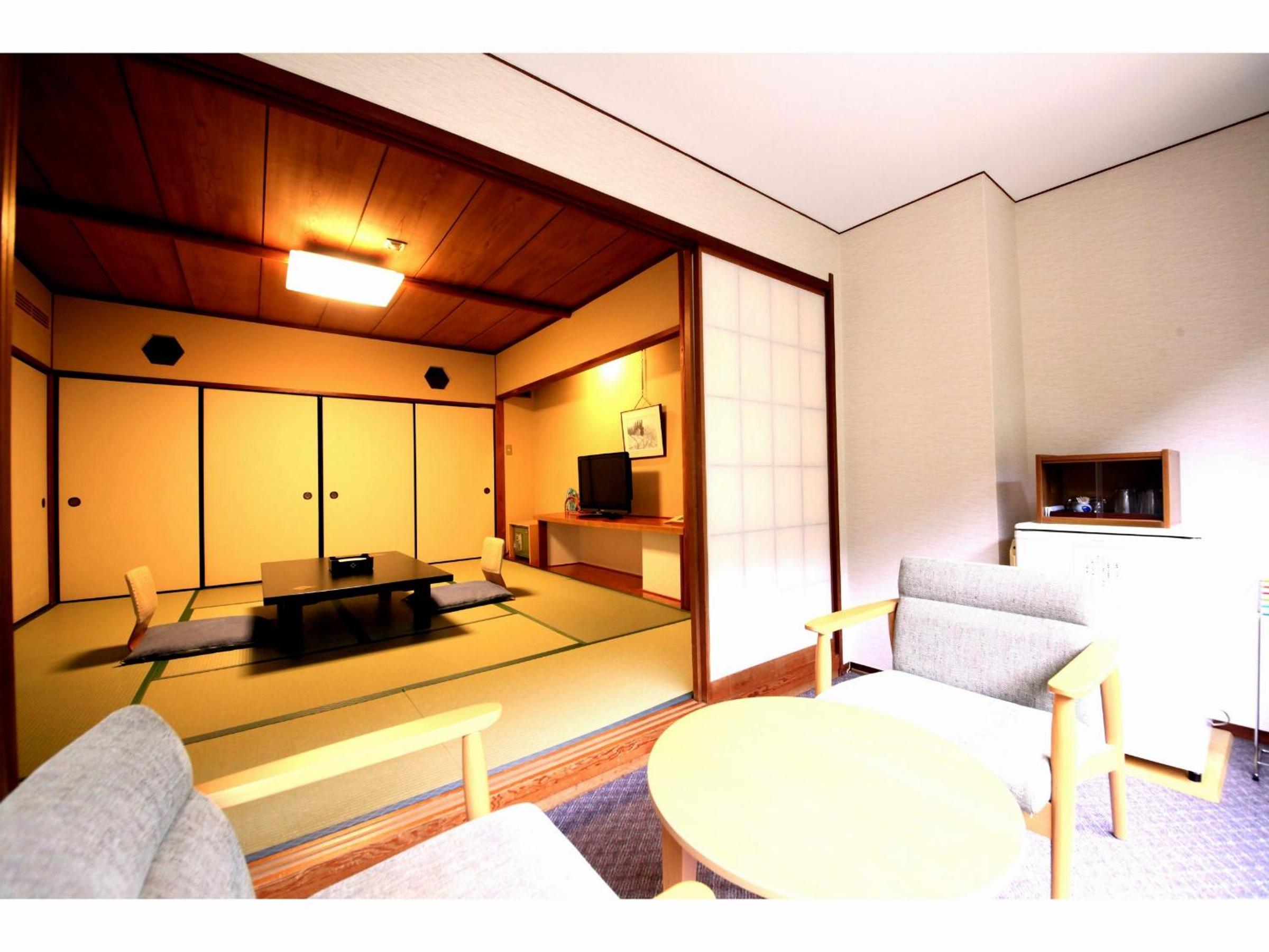 Quadruple Room with Mountain View