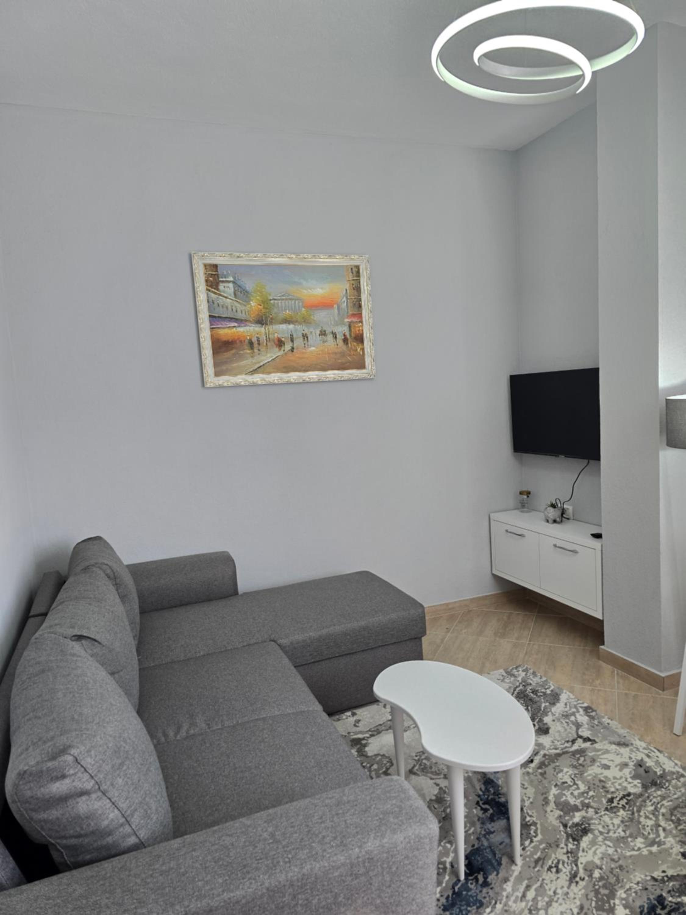 Apartment with Lake View photo 2