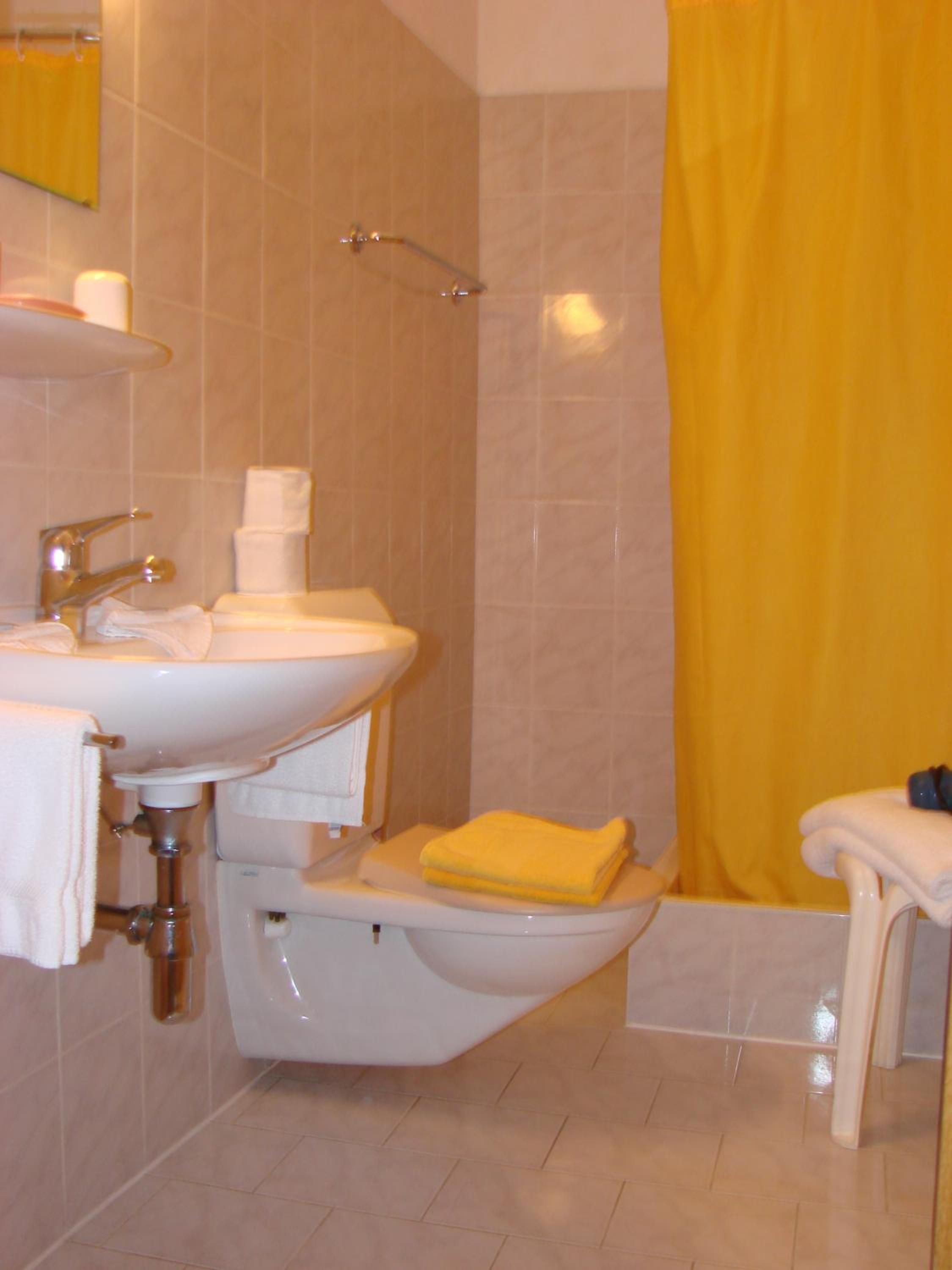Double or Twin Room photo 2