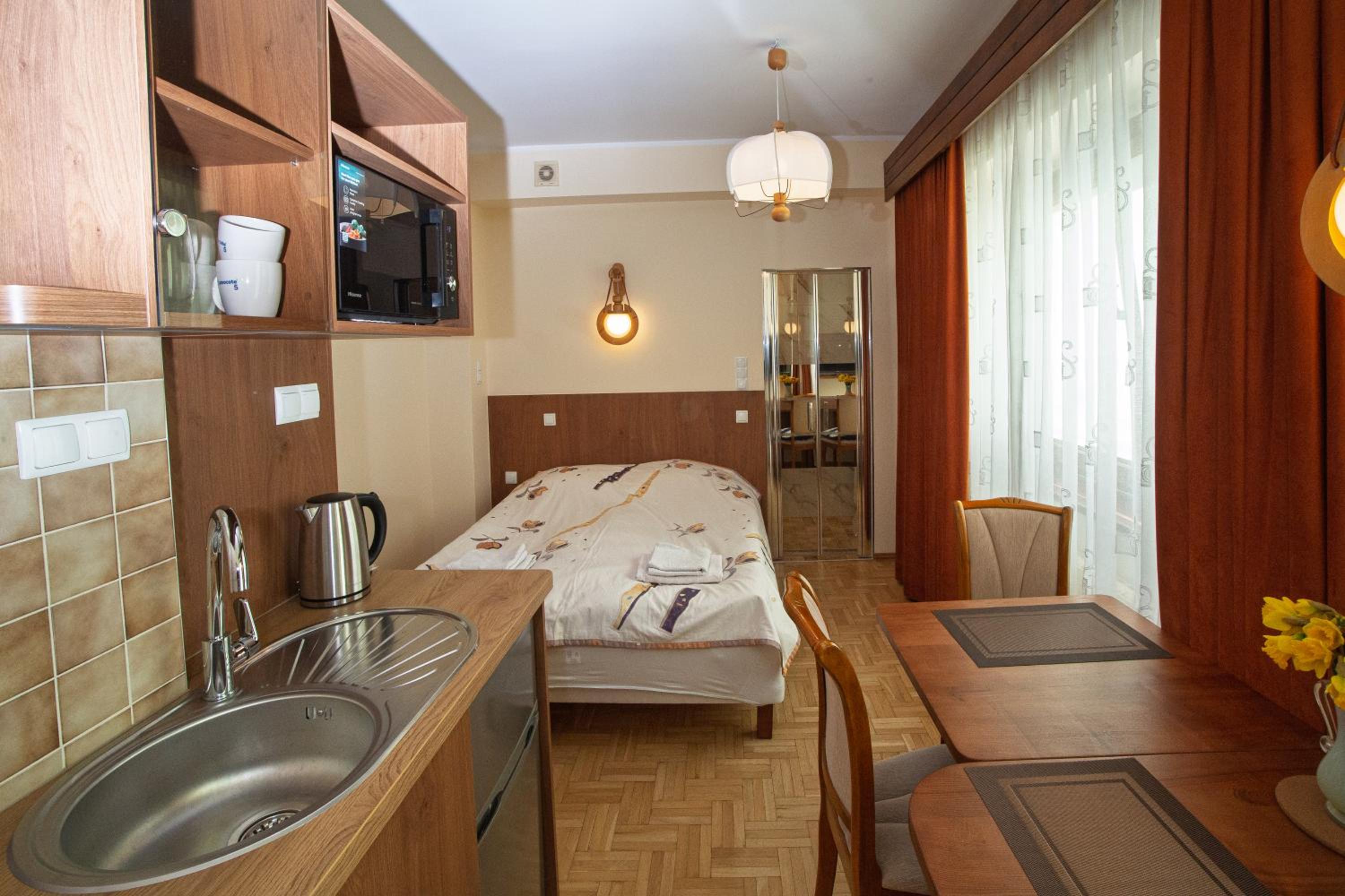 Deluxe Double or Twin Room with Garden View - Photo 4