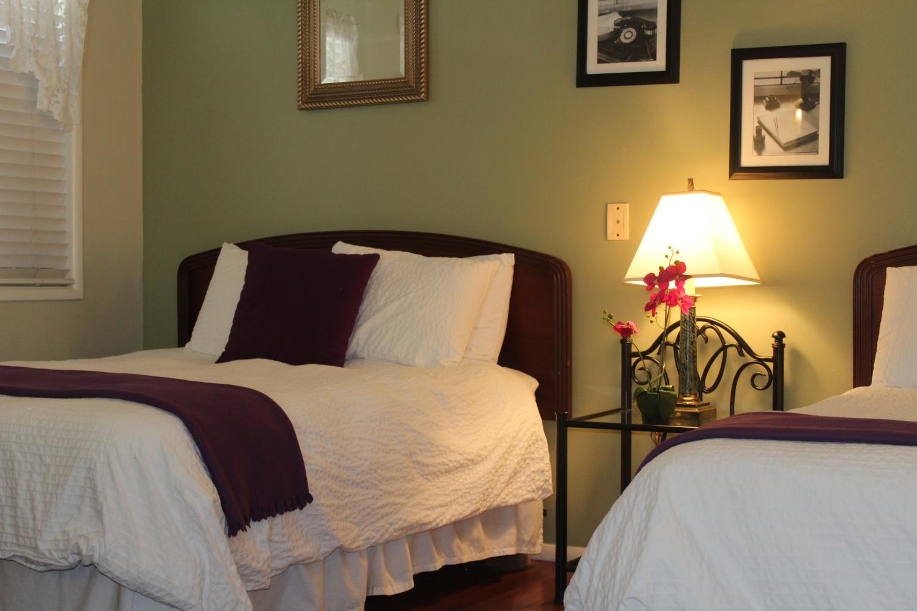 Double Room with Two Double Beds and Kitchen photo 3