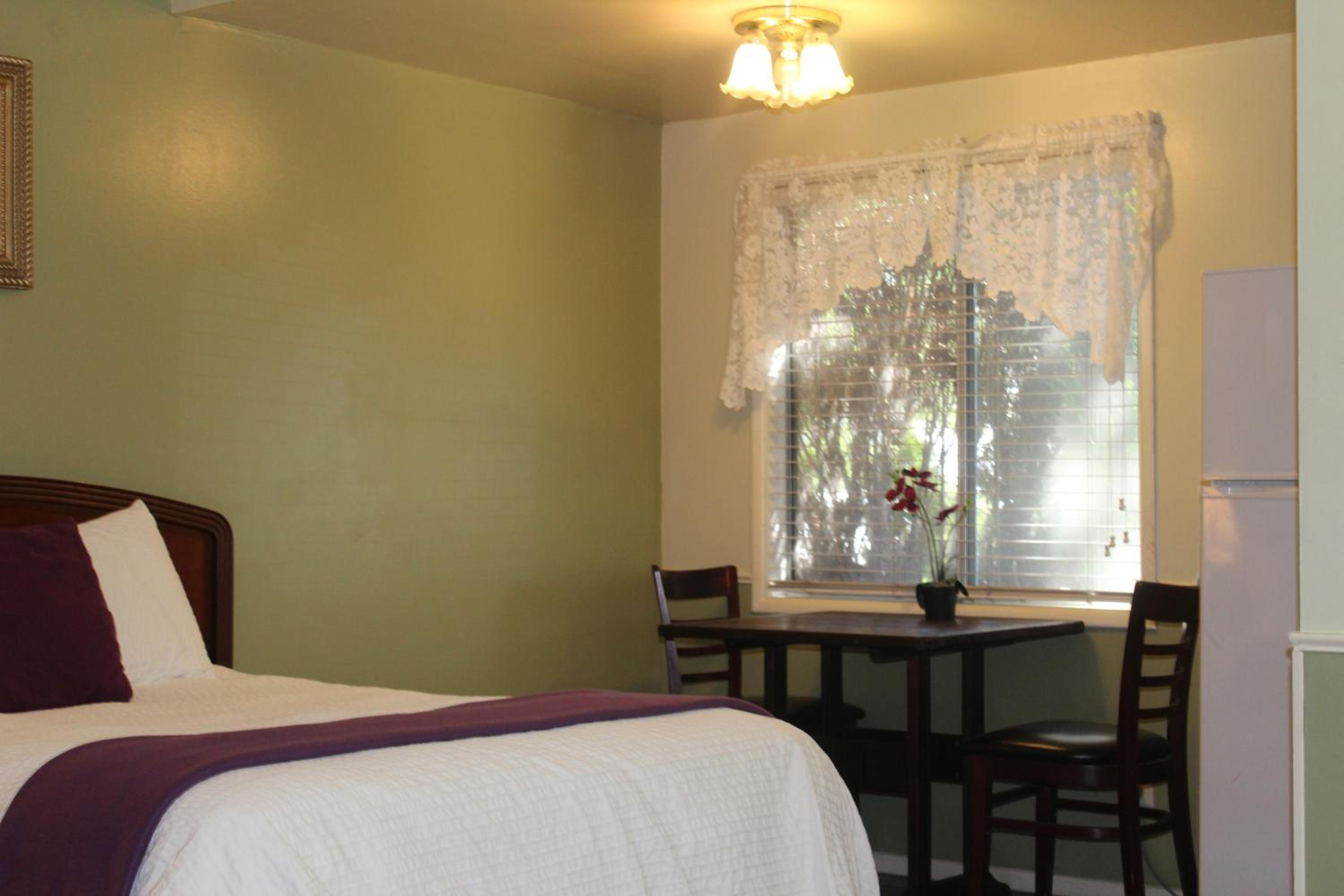 Double Room with Two Double Beds and Kitchen photo 1