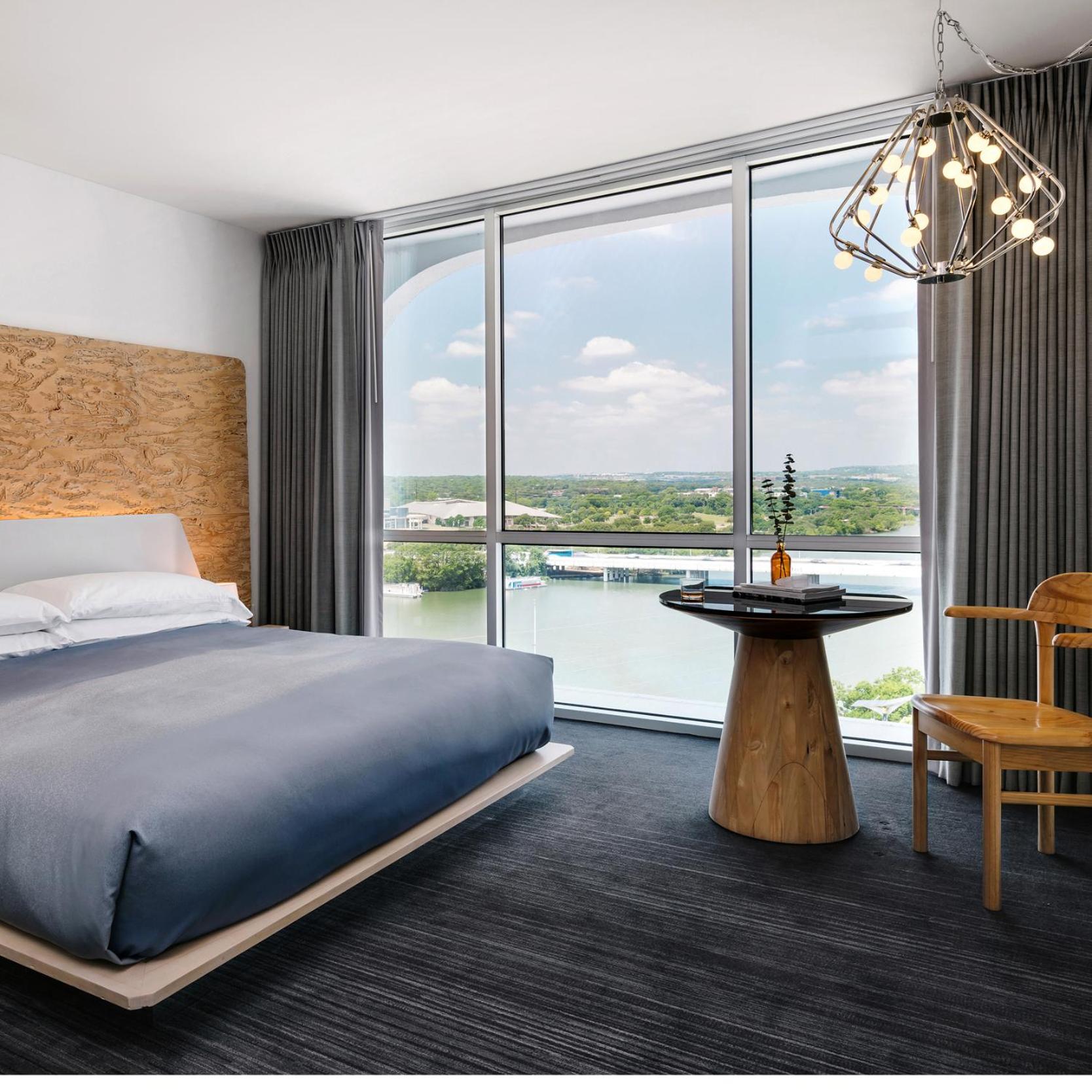 Lakeside Suite