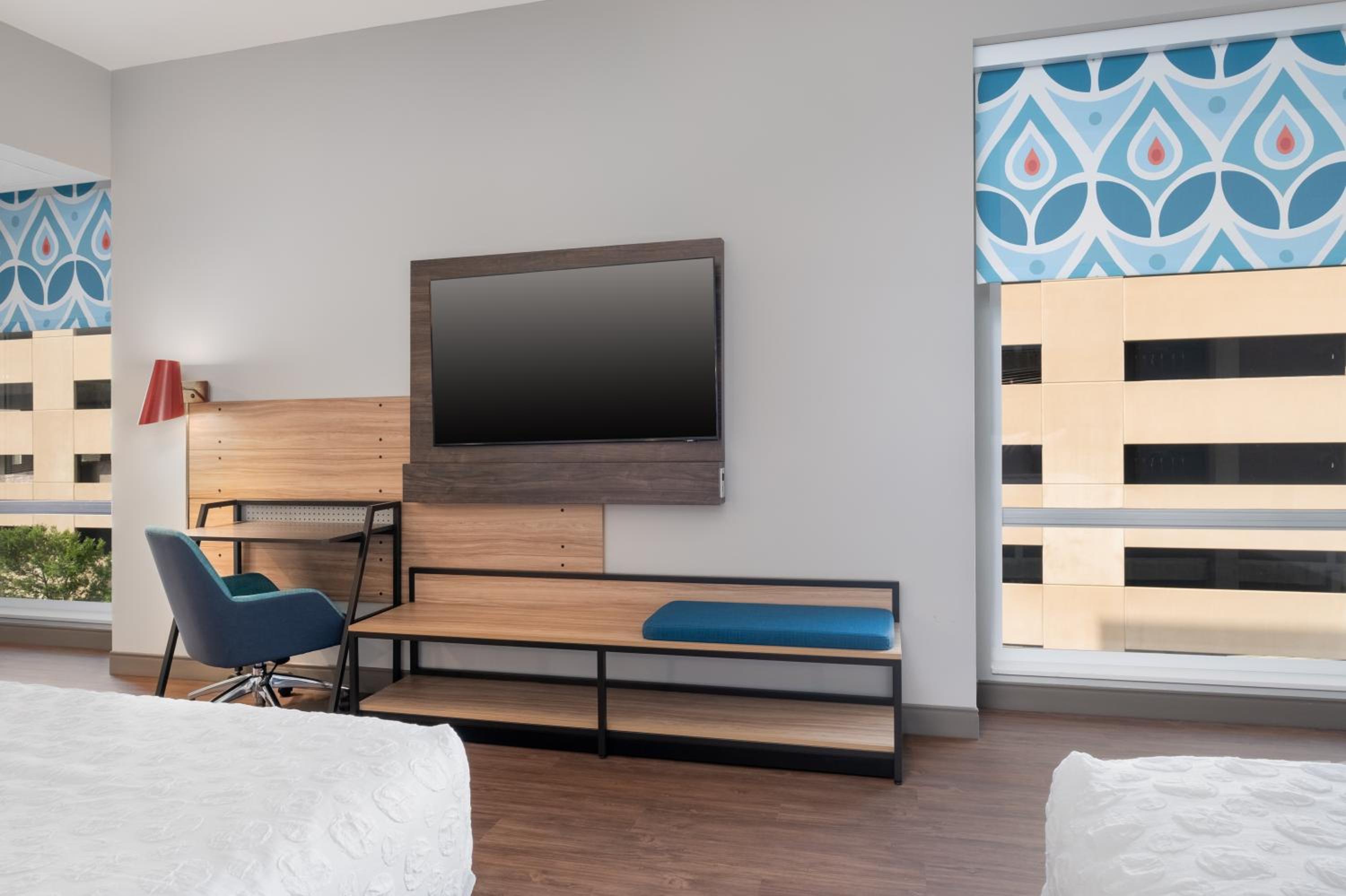 Queen Room with Two Queen Beds and Walk-In Shower - Photo 4