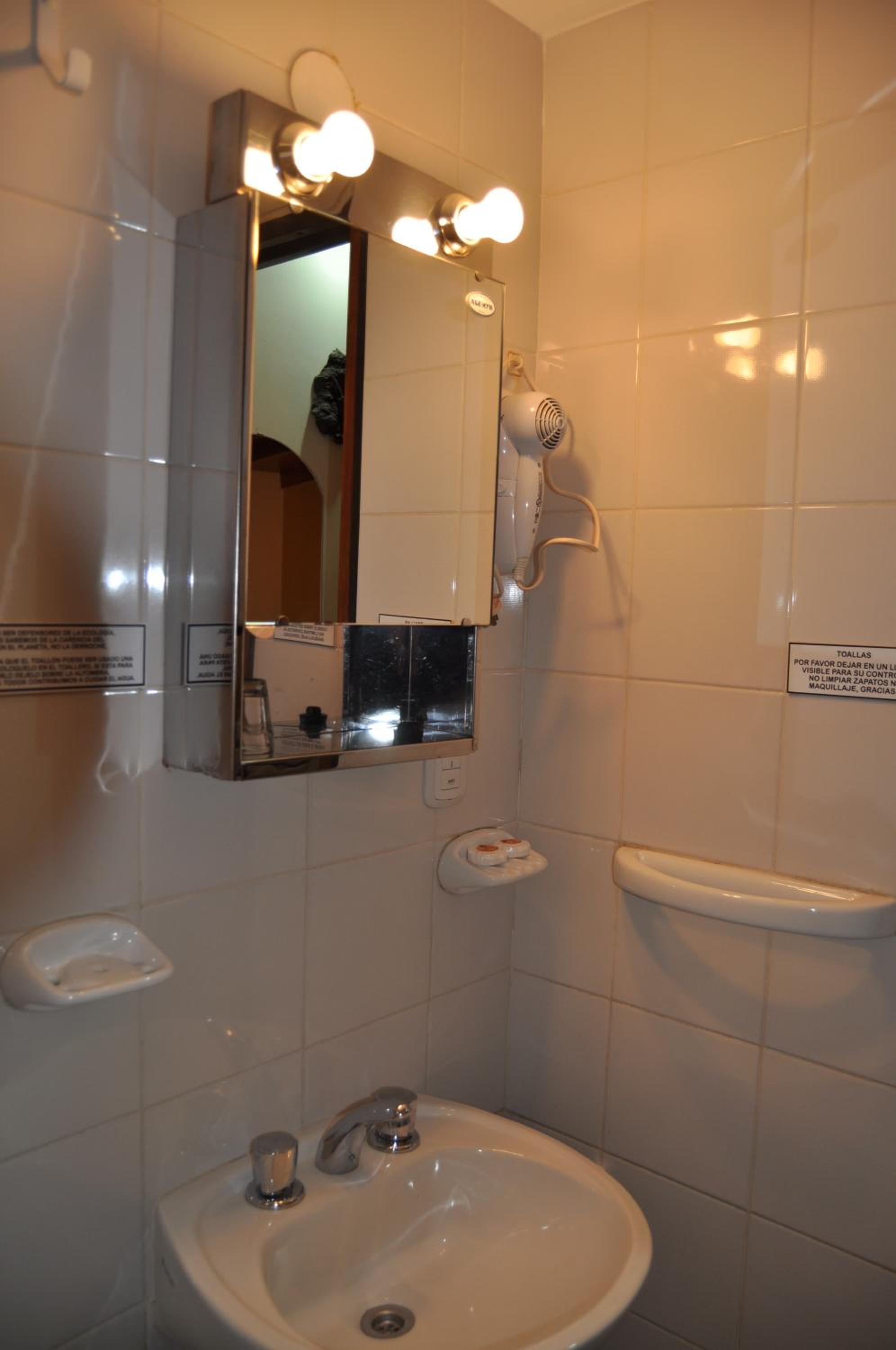 Bungalow (2 Adults) photo 2