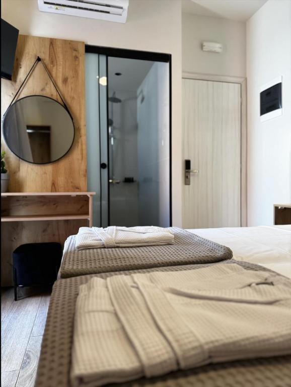 Basic Triple Room