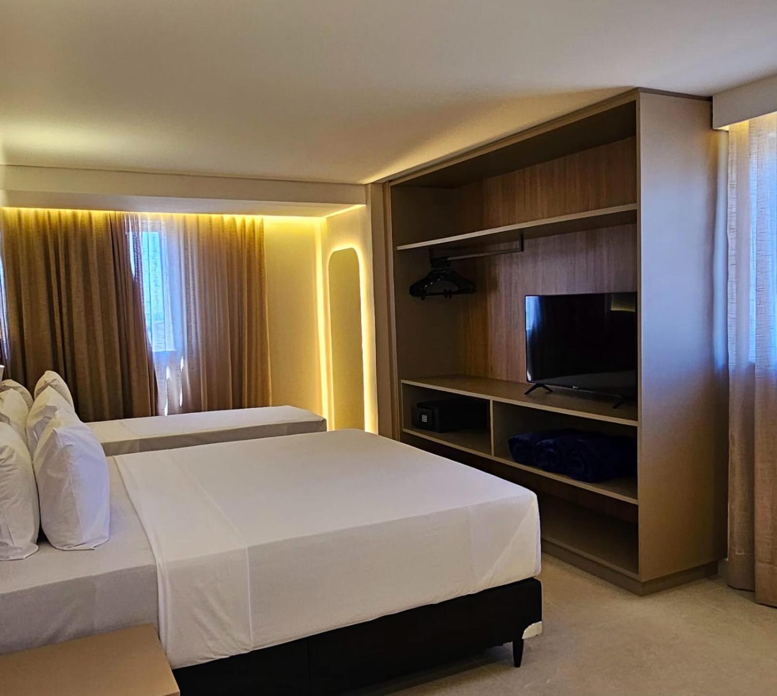 Luxury Triple Room - Photo 2