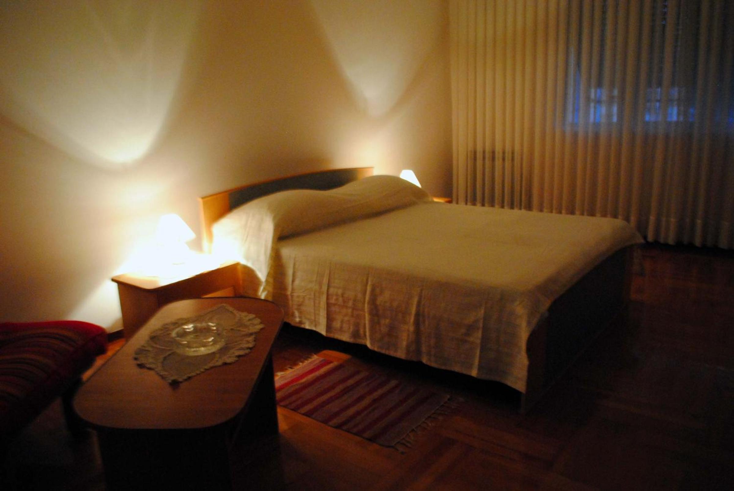 Apartment with Balcony - Photo 21