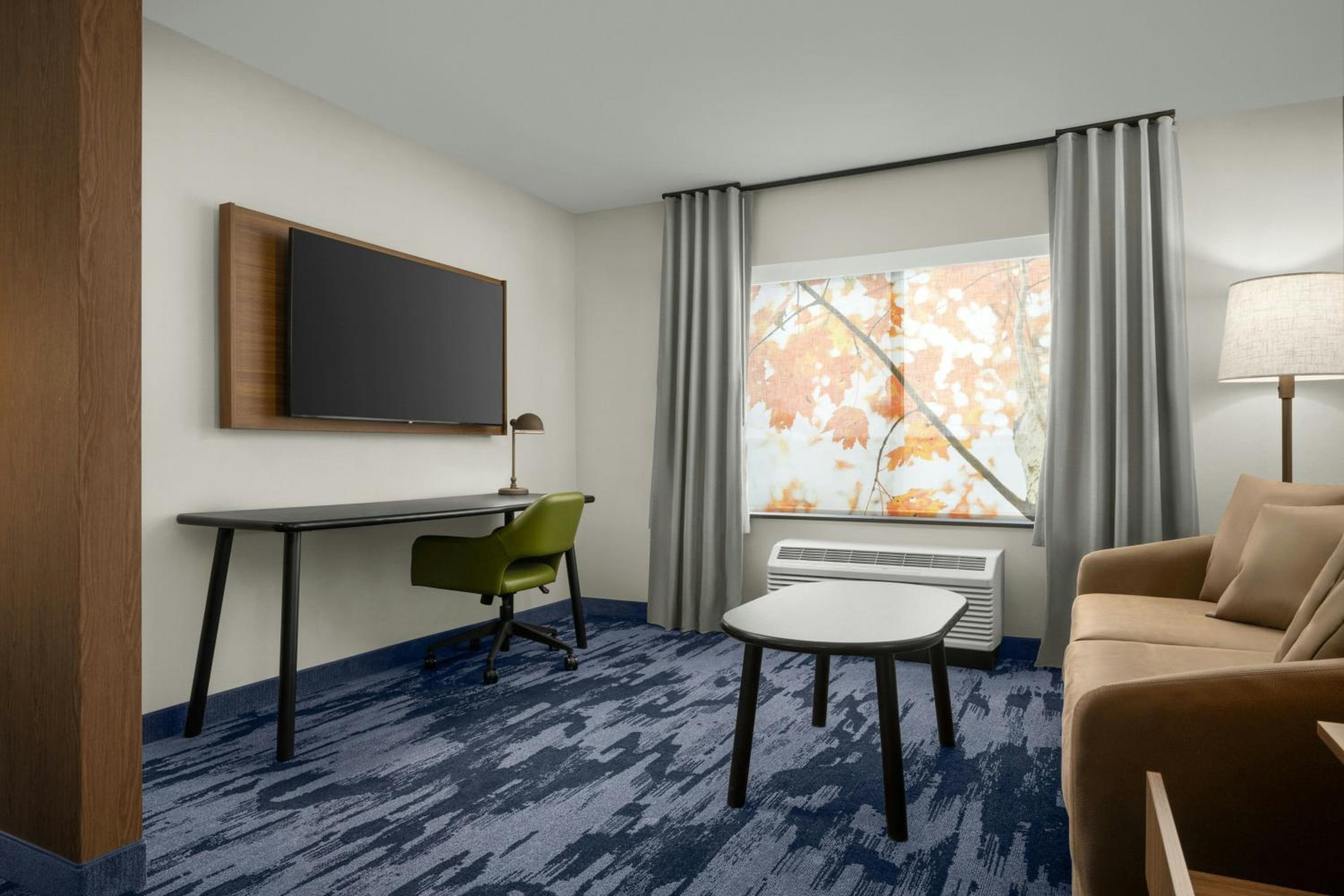 King Suite with Sofa Bed - Photo 6