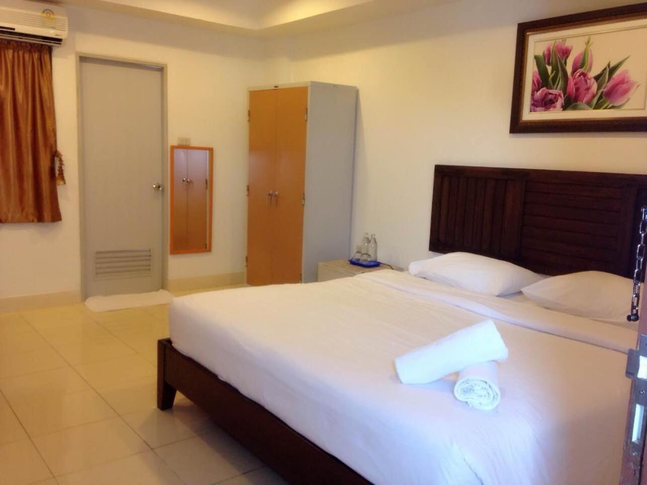 Standard Double Room photo 2