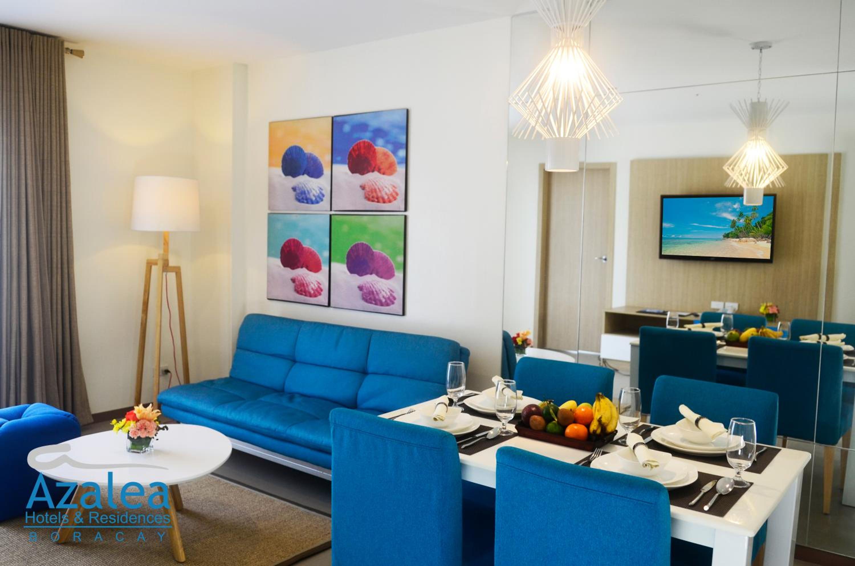 One-Bedroom Suite with Kitchen - Photo 3