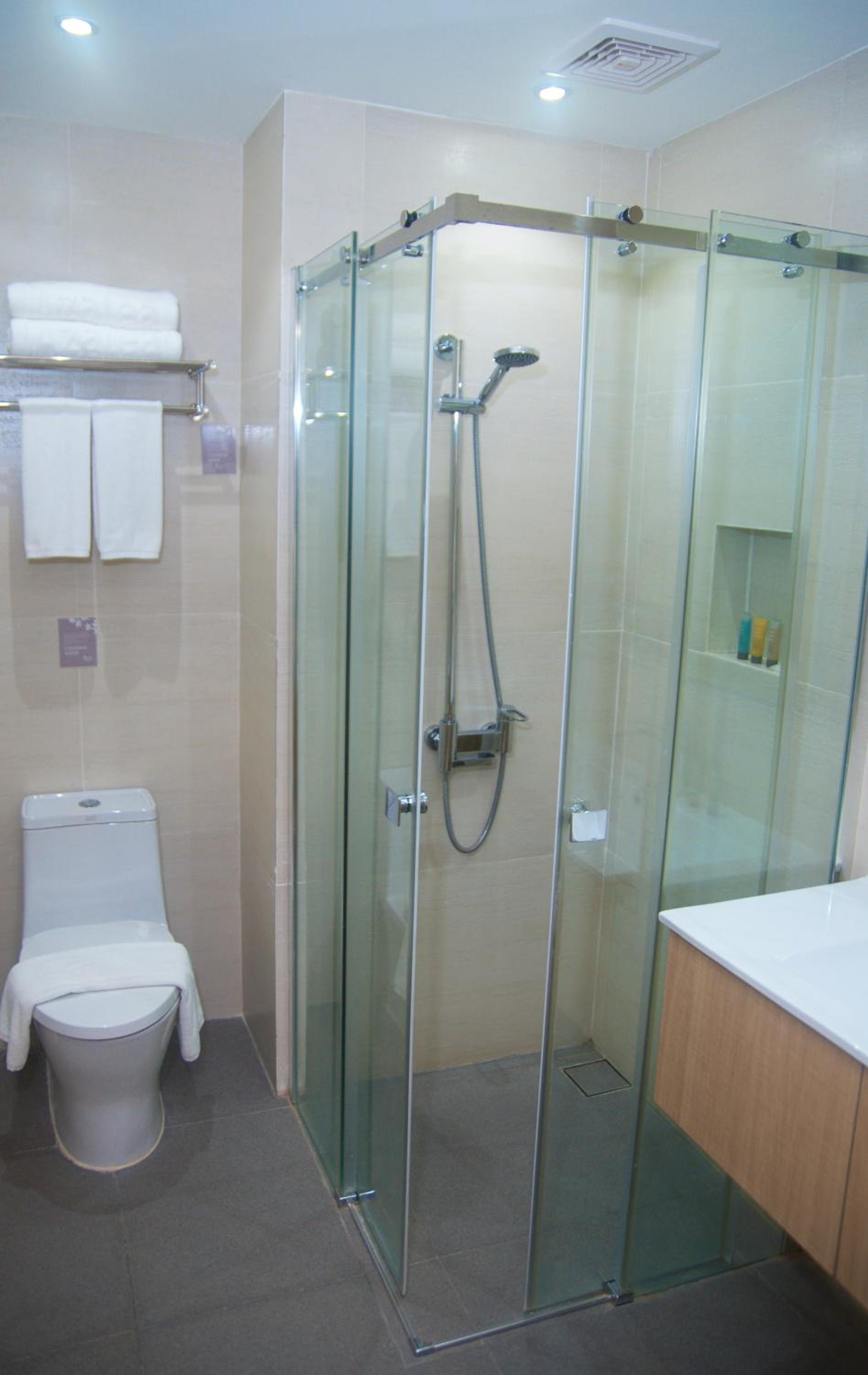 Two-Bedroom Suite with Kitchen - Photo 7