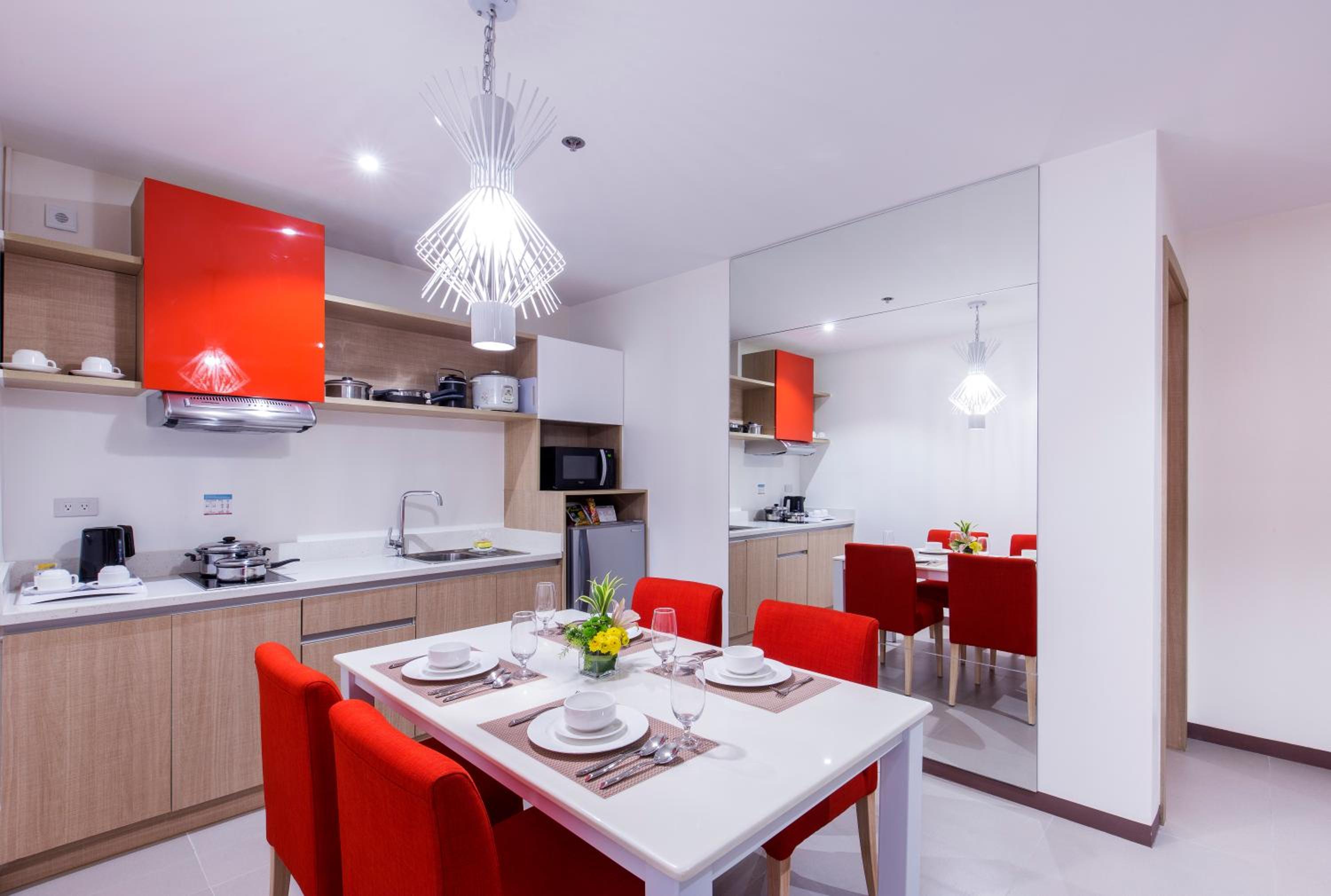 Two-Bedroom Suite with Kitchen - Photo 4