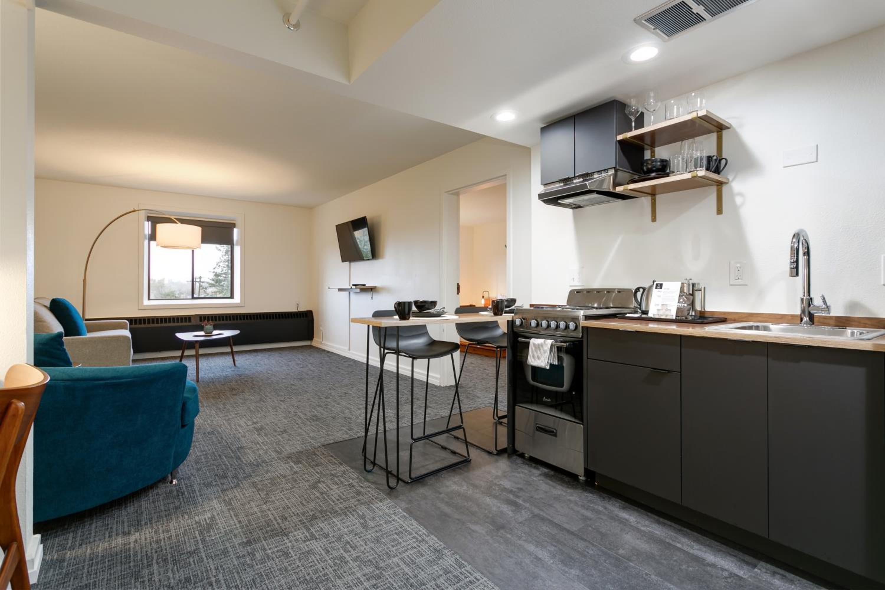 Accessible Grand Full Kitchen
