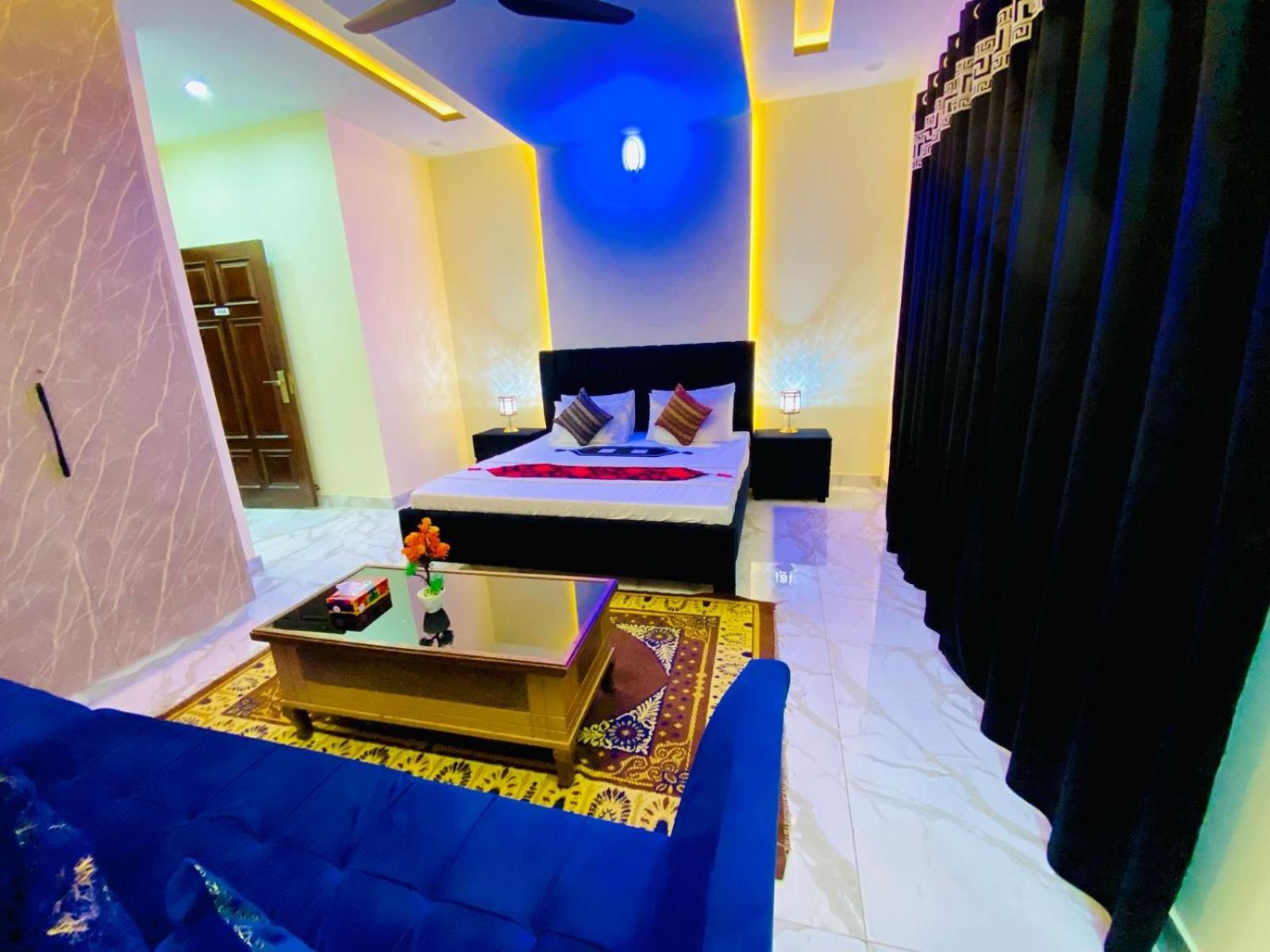 Deluxe Family Room photo 1