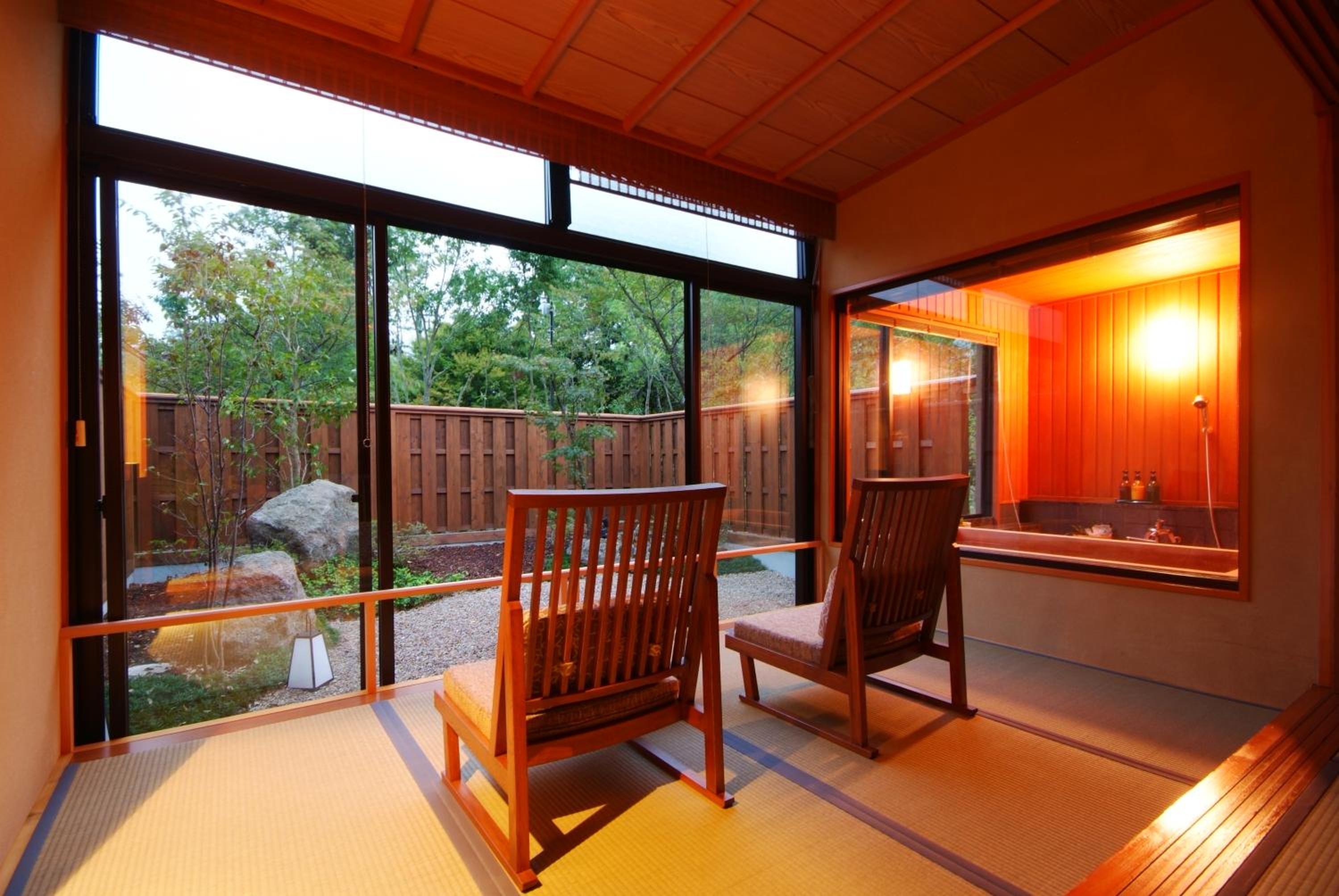 Japanese-Style Room with Garden View 1F - Non-Smoking (Restaurant if Meal Included) photo 3