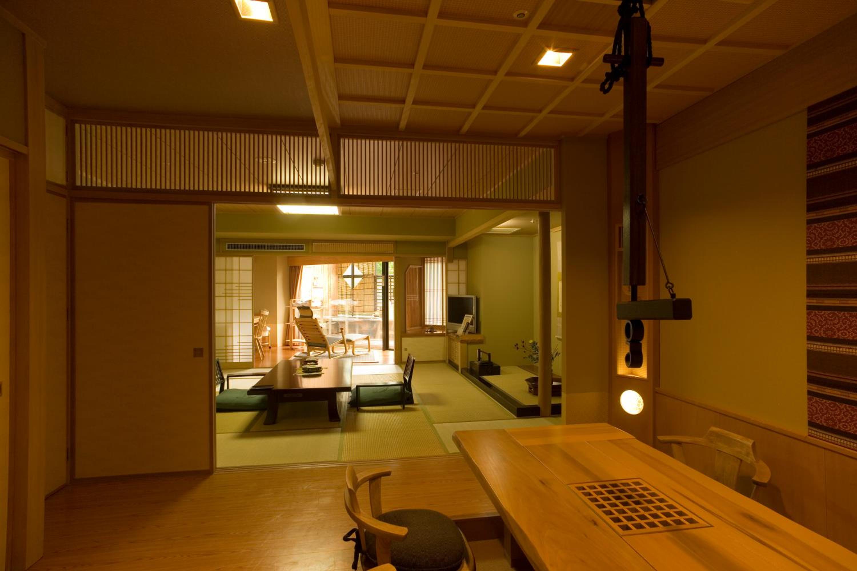 Japanese-Style Deluxe Room with Open Air Bath - Non-Smoking - Buffet Breakfast + Buffet Dinner Included - Photo 13