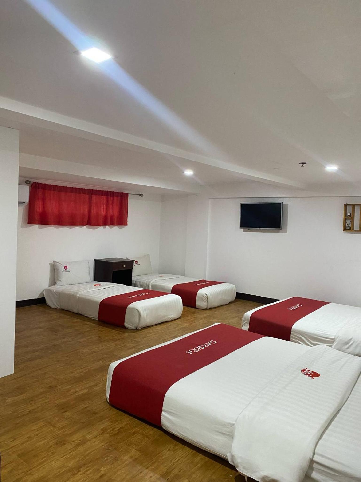 Japanese-Style Quadruple Room photo 3