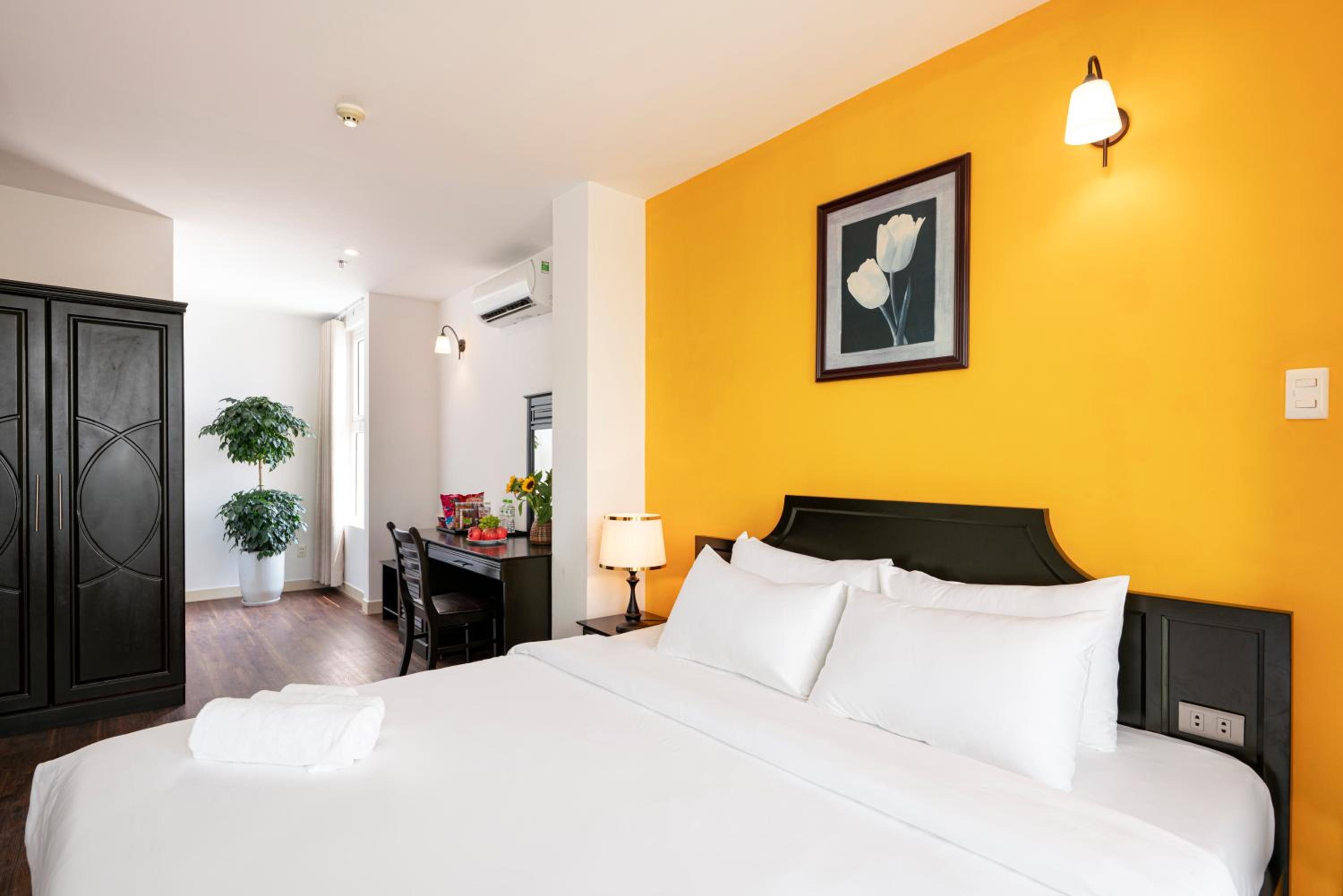 Deluxe Double or Twin Room with Balcony