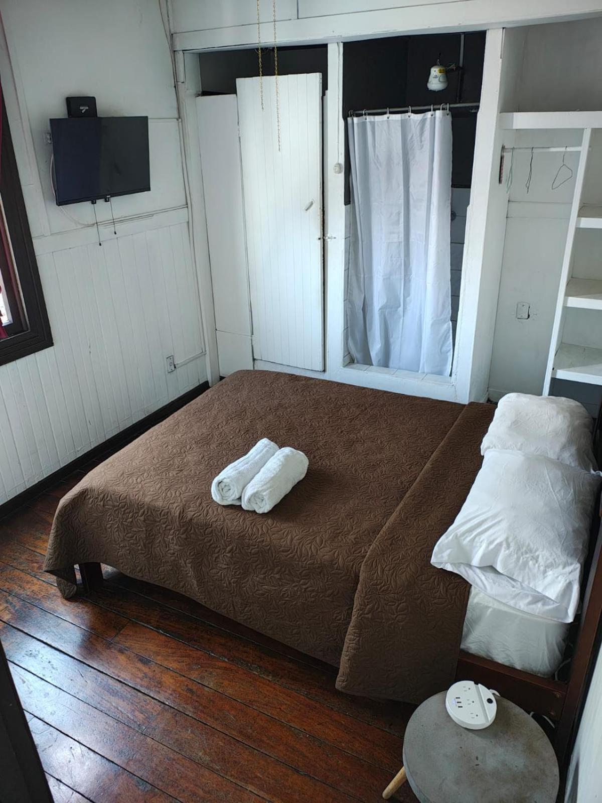 Budget Double Room photo 2