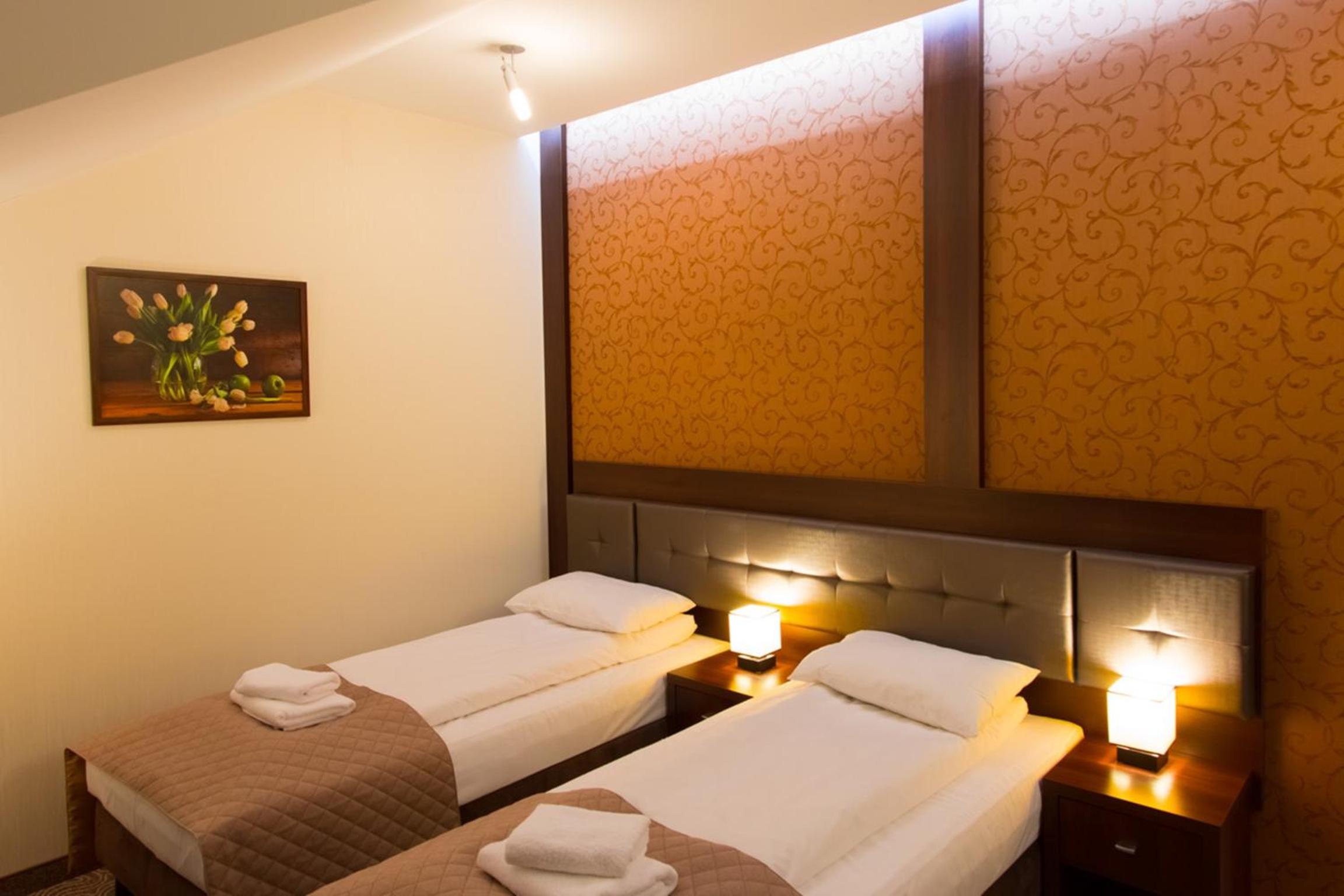 Twin Room - Photo 1