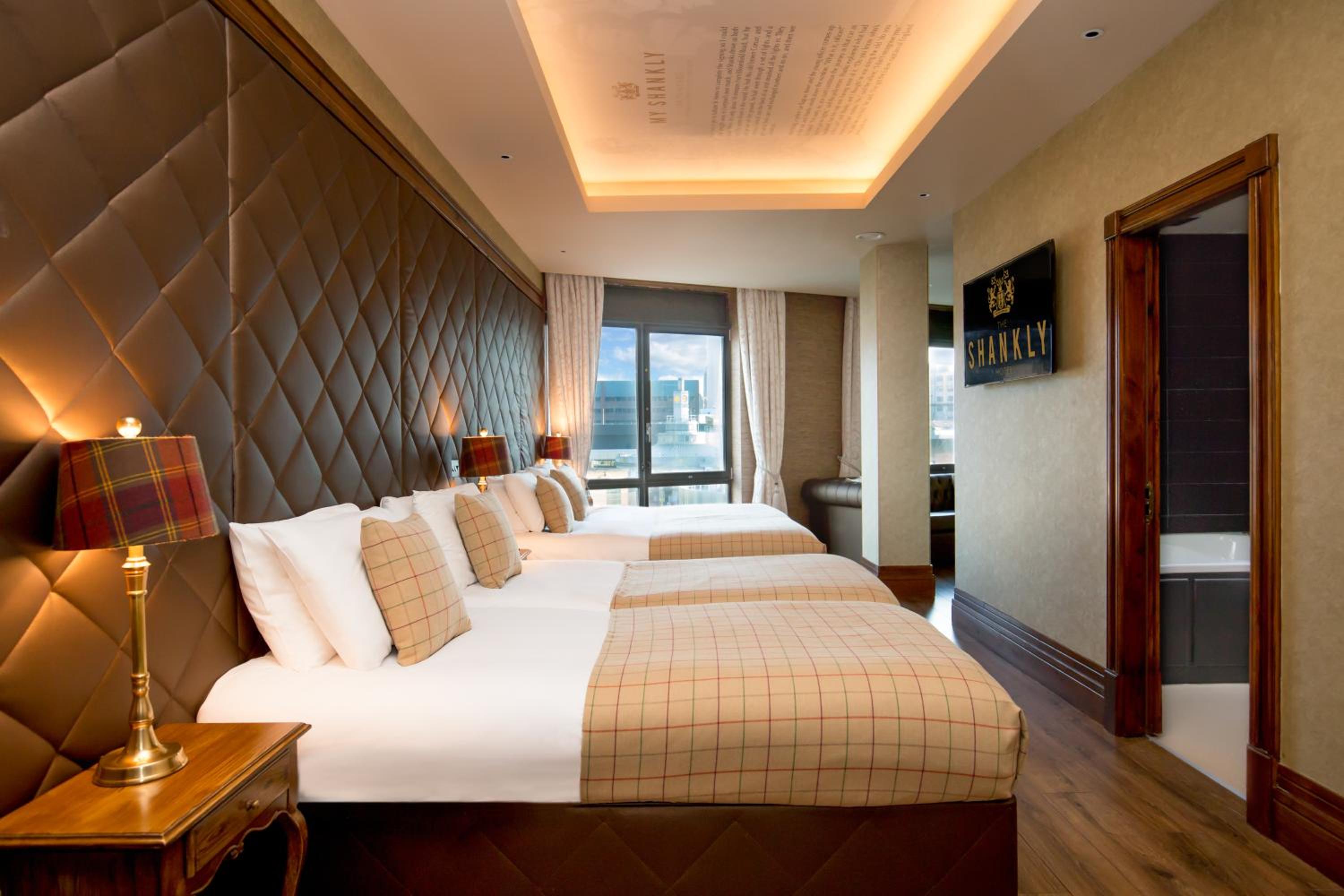 Standard Room (Sleeping 8)