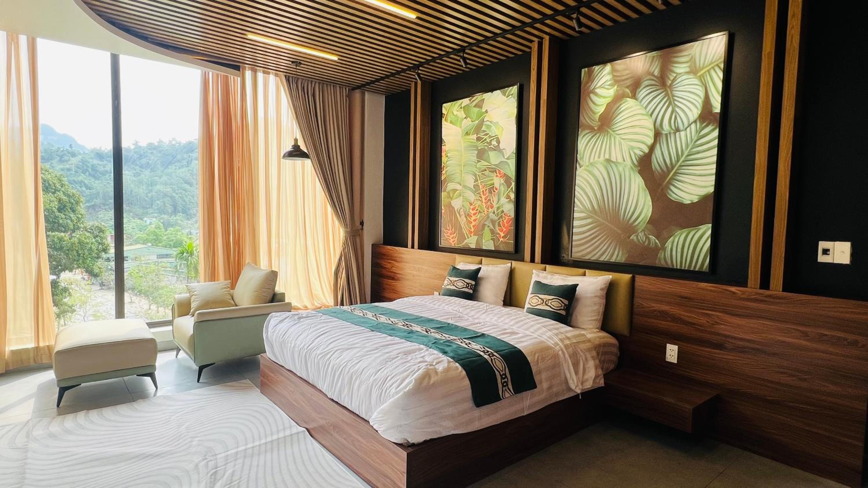 Deluxe Double Room with Bath photo 3
