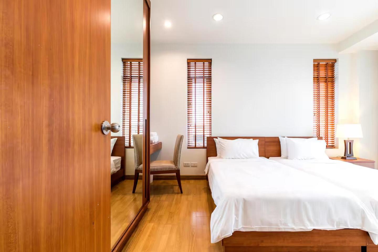 Two-Bedroom Apartment with Balcony (3 Adults) - Non-Smoking